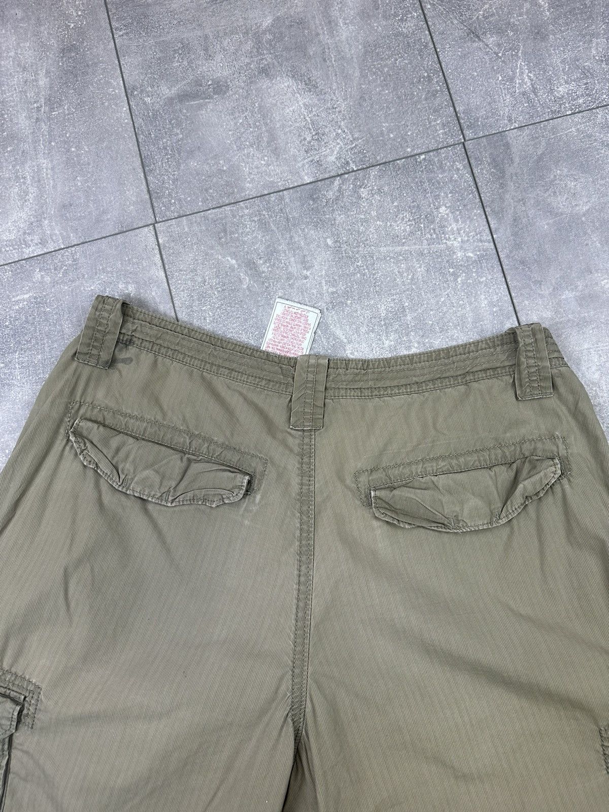 Nike Nike Vintage Cargo Shorts Y2K Size US 33 - 10 Thumbnail
