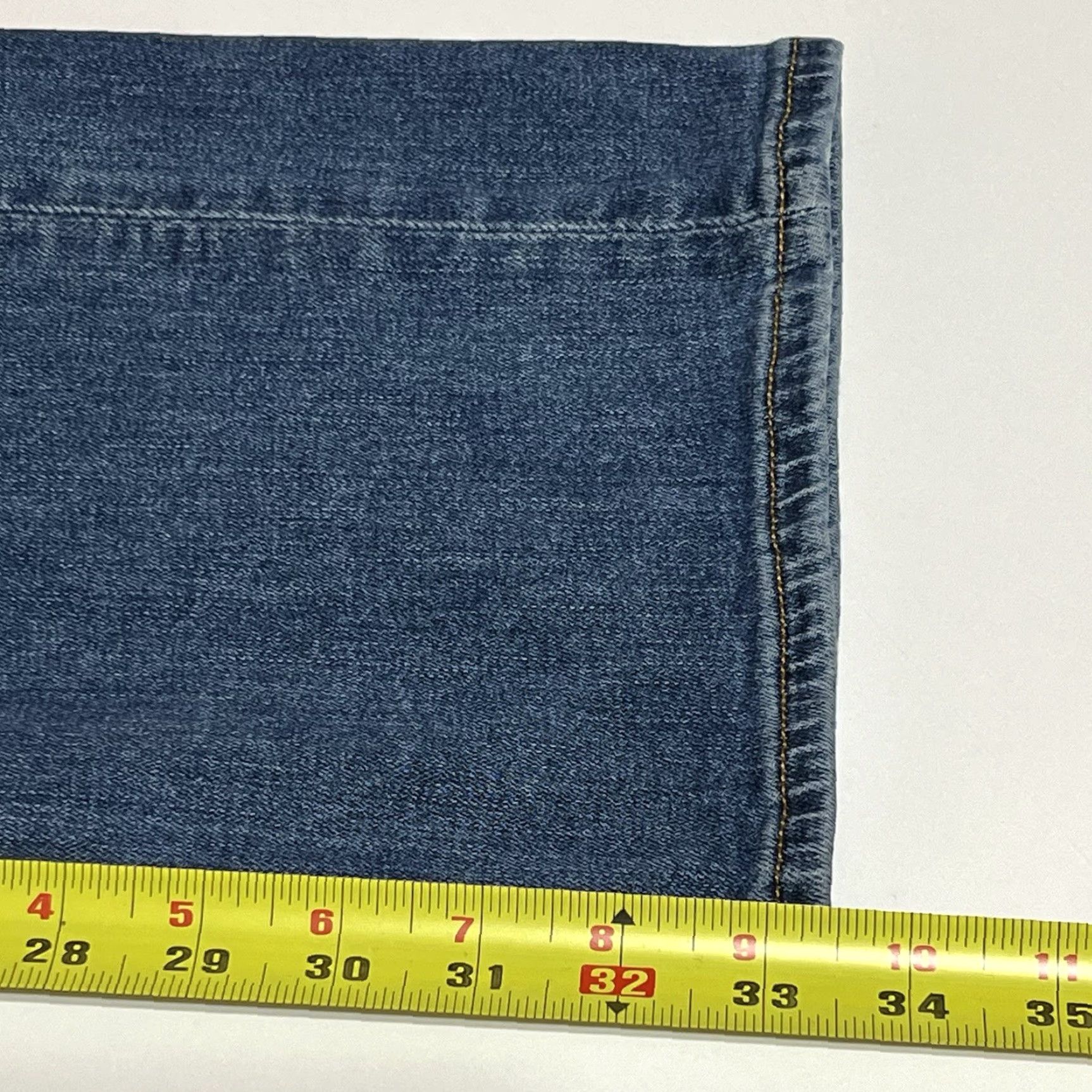 American Eagle Outfitters American Eagle Outfitters Original Boot Jeans Mens 32x36 Blue Denim Bootcut 5-Pocket Mid Rise Regular Size 32 Casual Fit USA Theme Size US 32 / EU 48 - 6 Thumbnail