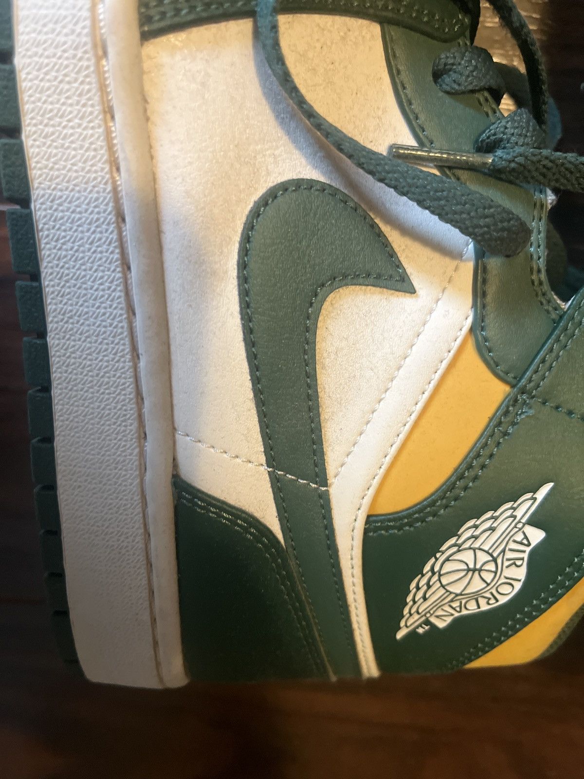 Jordan Brand Jordan 1s green colorway Size US 11.5 / EU 44-45 - 4 Thumbnail