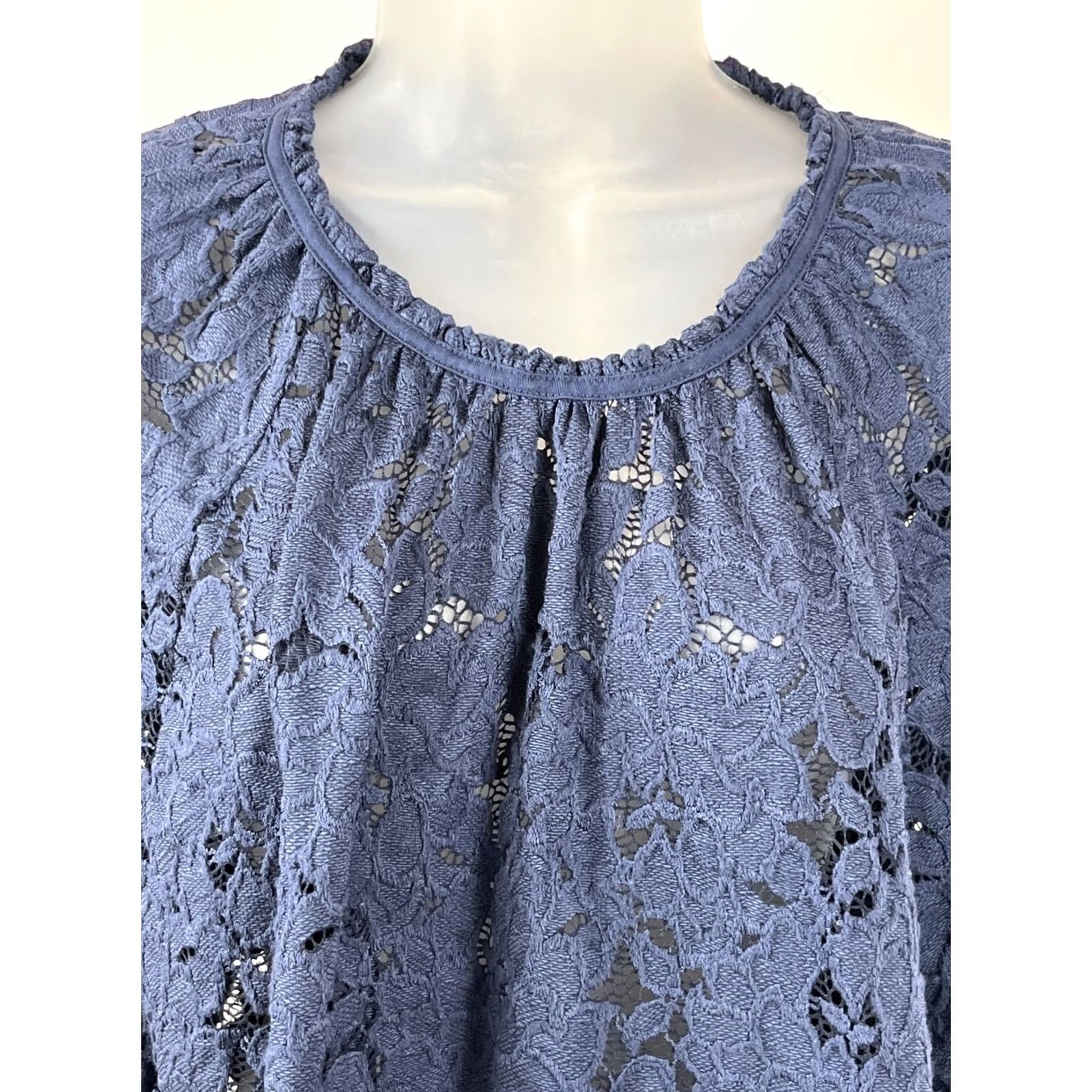 H&M H&M Lace Top Blue Long Sleeve Sheer Floral Blouse Keyhole Back Womens Large L Size L / US 10 / IT 46 - 2 Thumbnail