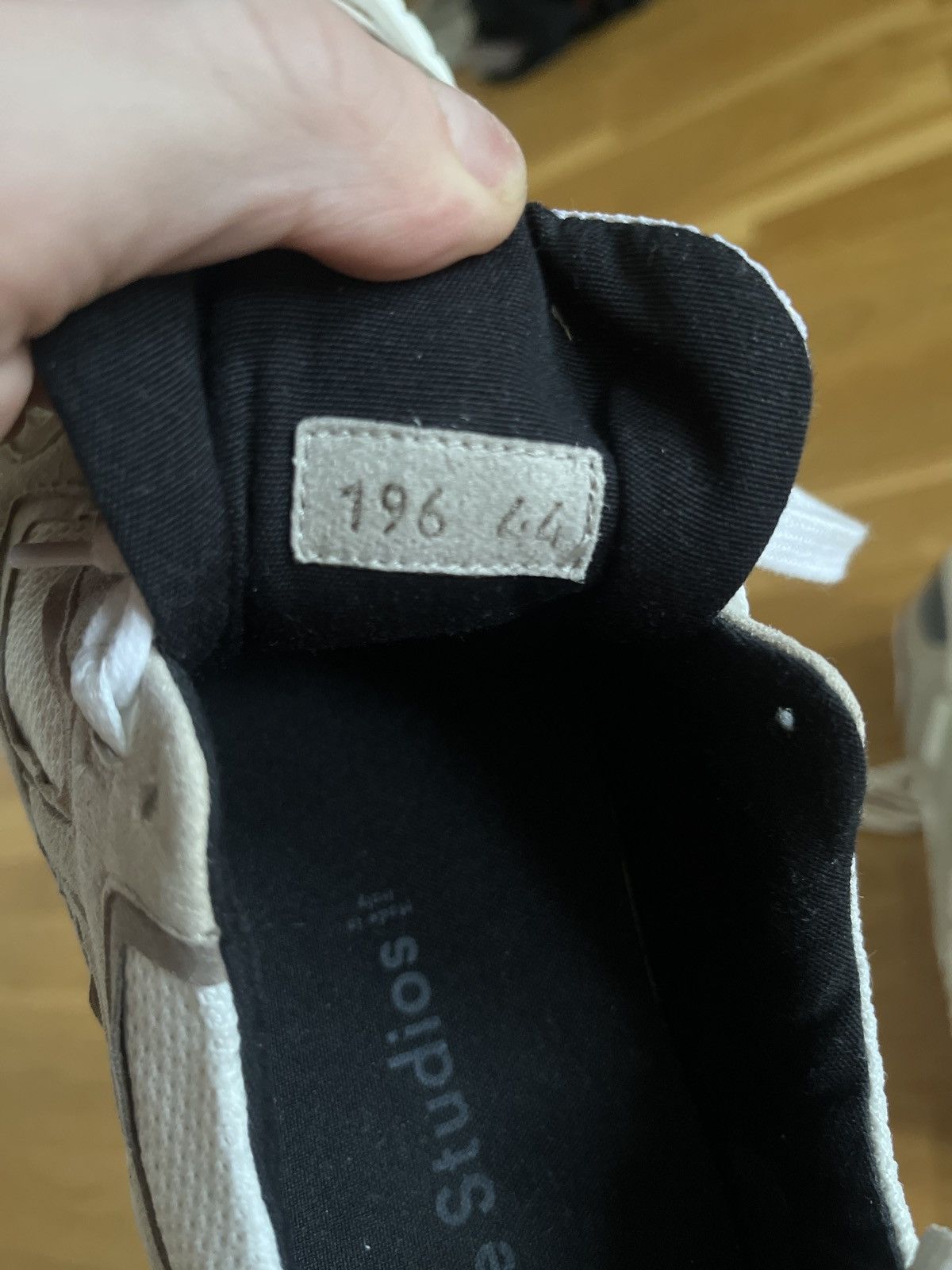 Acne Studios $500 Berun M sneakers in white/beige multi Size US 11 / EU 44 - 4 Thumbnail