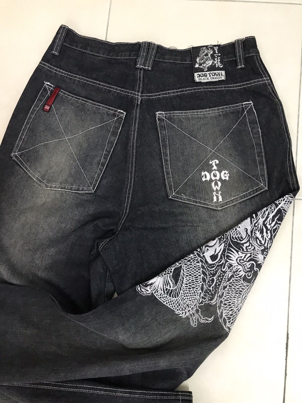 Dogtown Rare Dogtown Black dragon baggy jeans Size US 32 / EU 48 - 12 Thumbnail