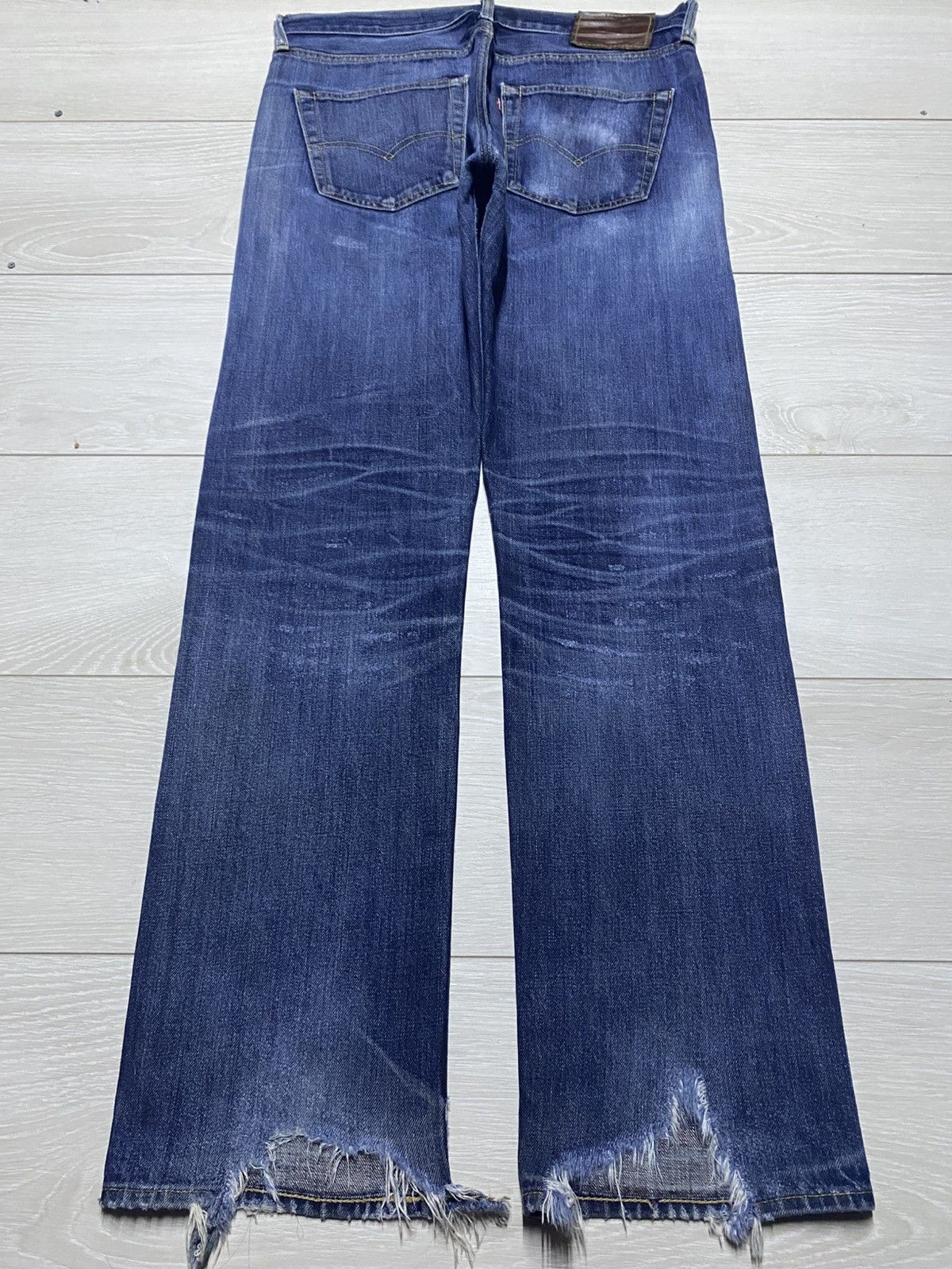 Levi's Vintage Levis 502 ButtonFly Blue Wash Distressed Loose Jeans Size US 33 - 2 Thumbnail