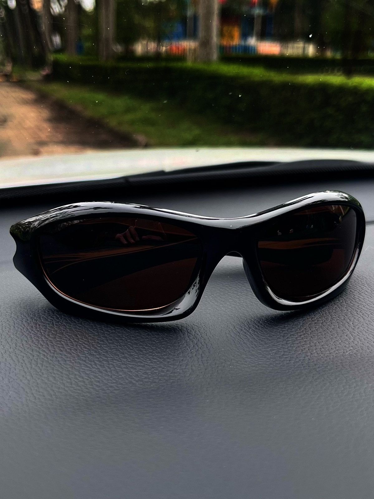 Oakley Oakley Monster Dog Sunglasses Size 32 - 4 Thumbnail