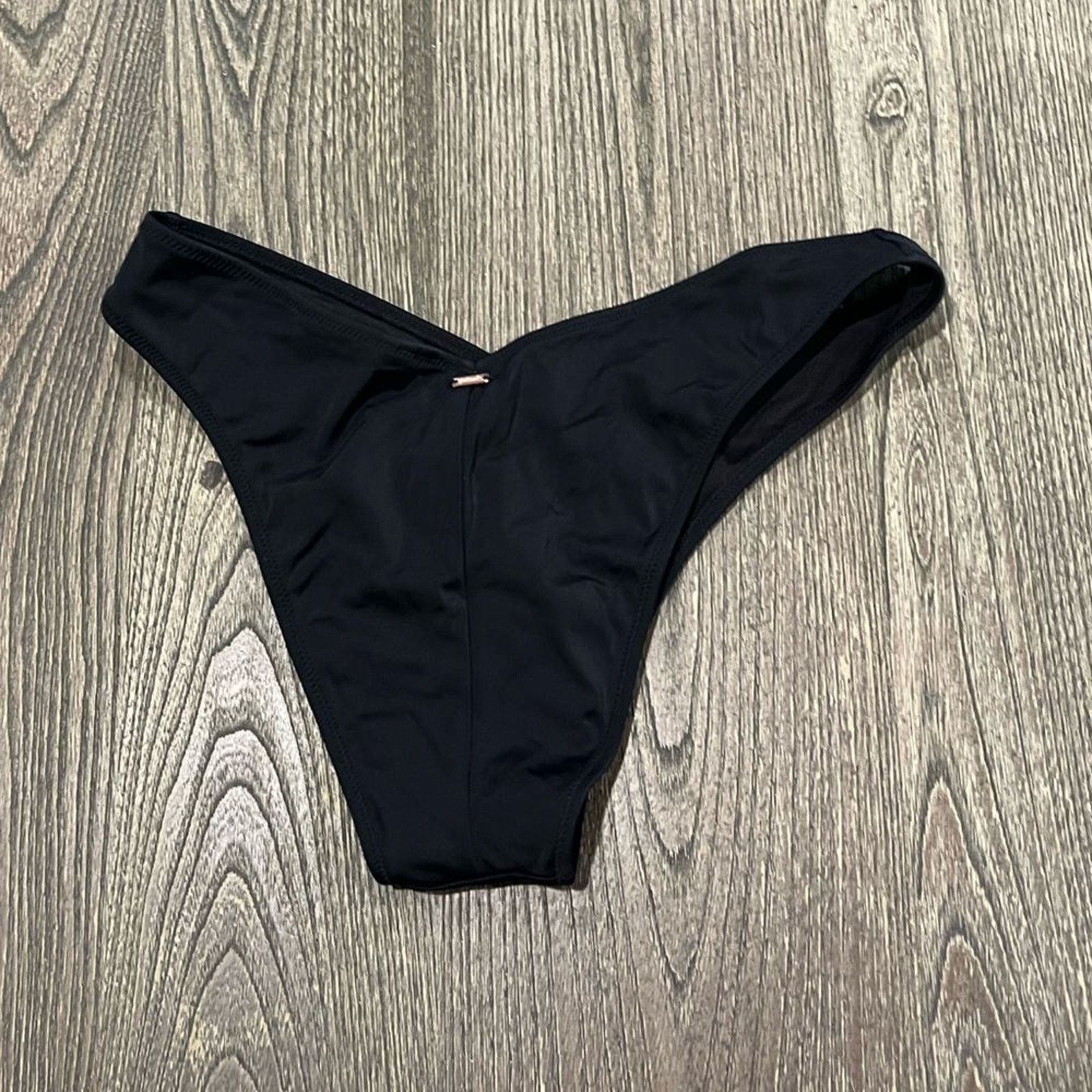 Victoria's Secret NWOT PINK Victoria's Secret Brazilian Bikini Bottom Size M Size ONE SIZE - 4 Thumbnail