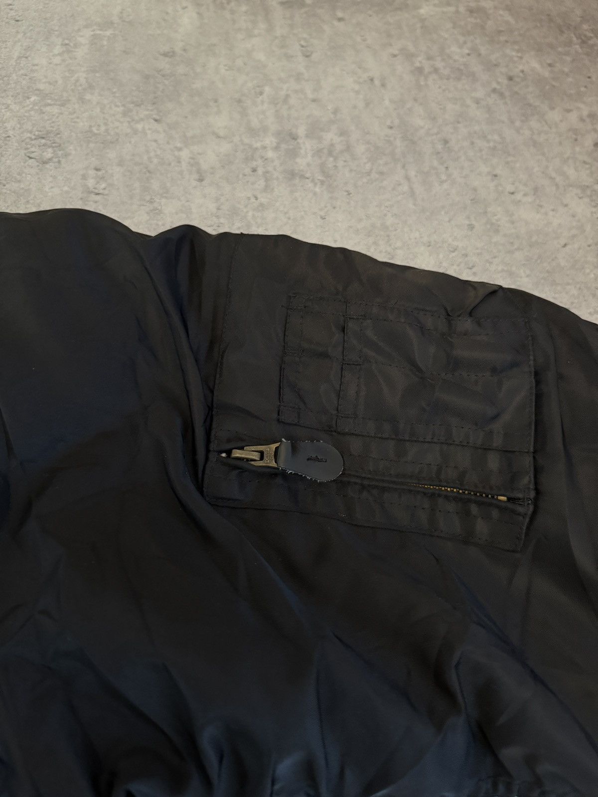 Vintage Bomber Flying Jacket Bad Girl boxy black vintage USA MA-1 Size US S / EU 44-46 / 1 - 9 Thumbnail