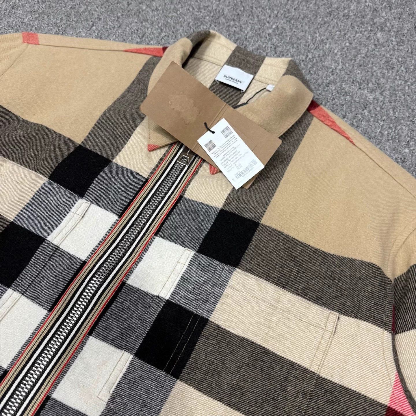 Burberry Burberry Wool Check Zip Unworn XL Jacket Size US XL / EU 56 / 4 - 3 Thumbnail