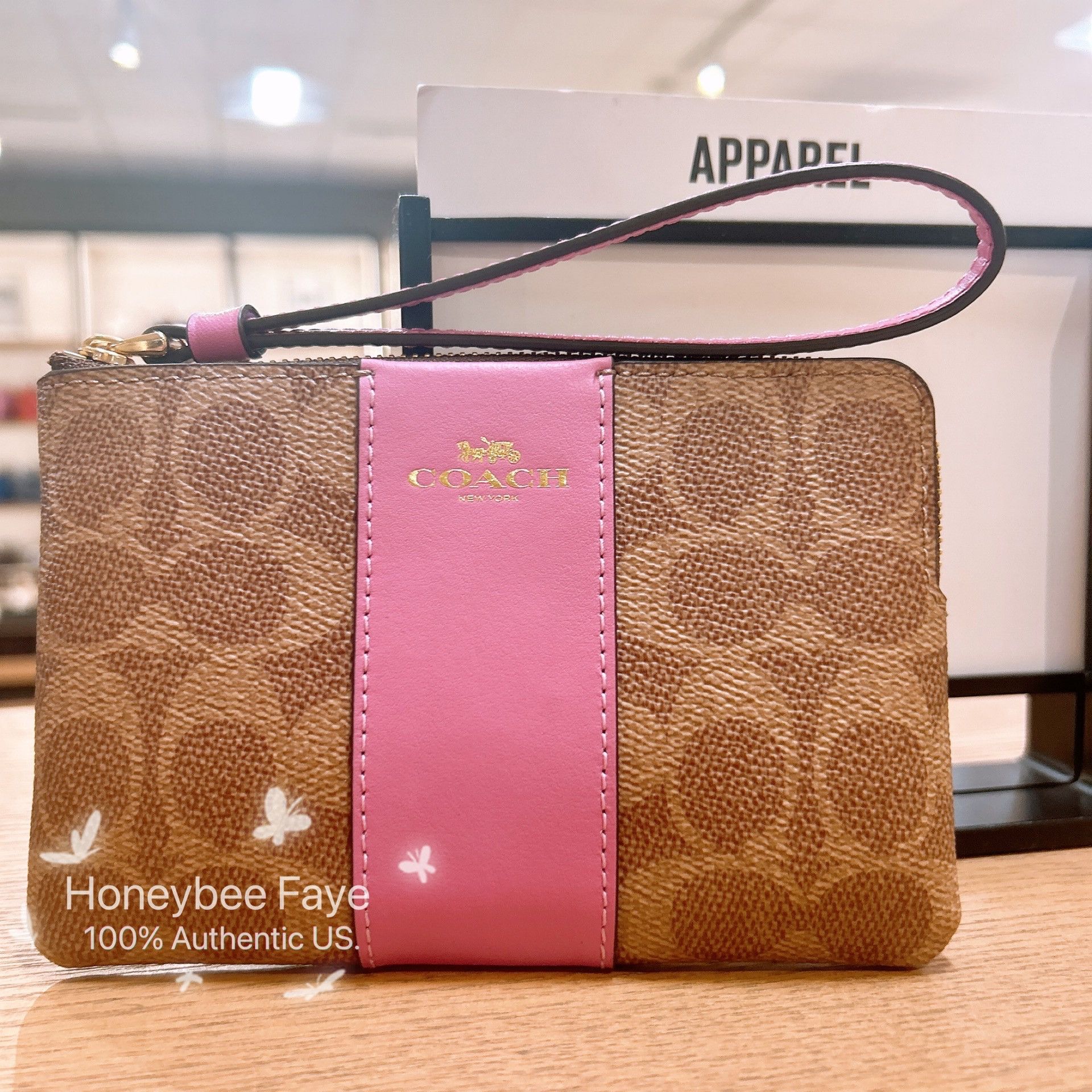 Corner Zip Wristlet In Signature Canvas With Stripe CW854