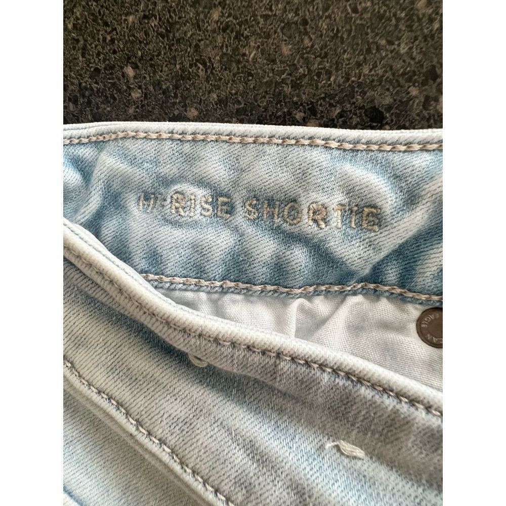 American Eagle Outfitters American Eagle distressed Hi rise shorts size 6 Size 28" / US 6 / IT 42 - 5 Thumbnail