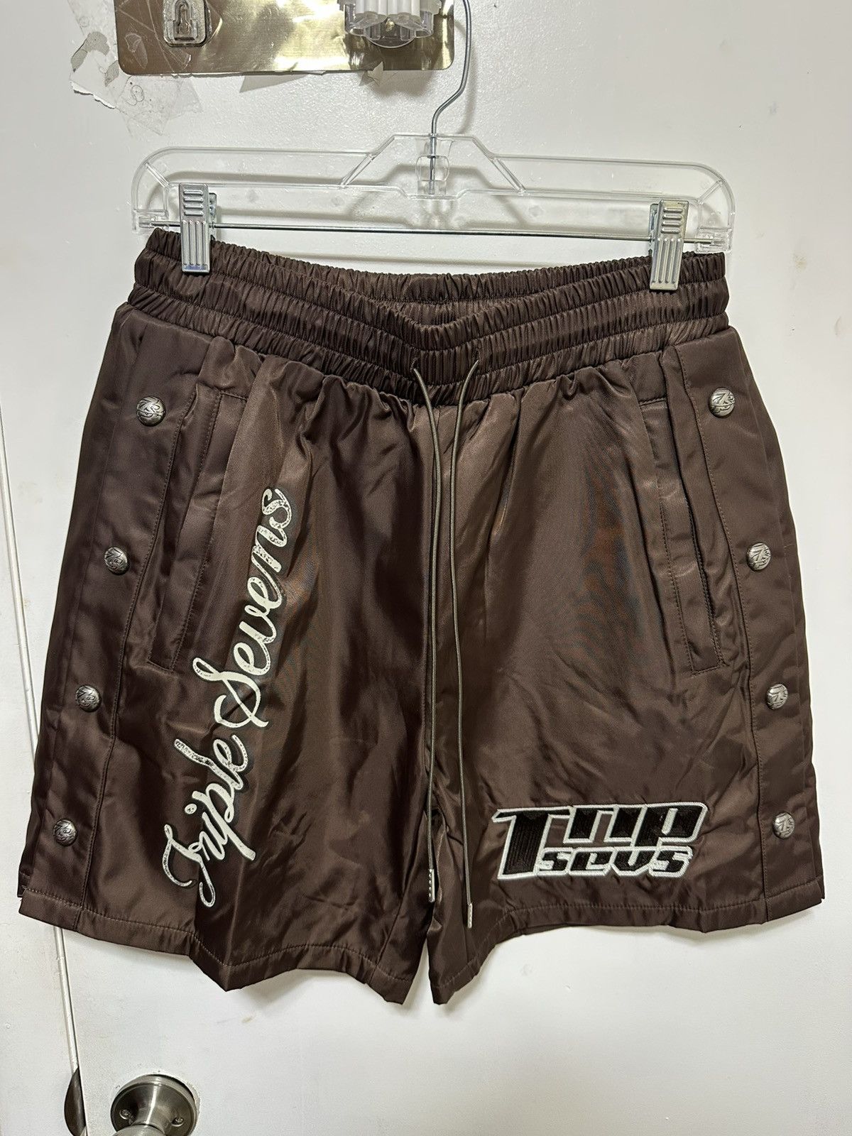TRIPLE SEVENS Triple Sevens Brown Nylon Button Shorts Size US 32 / EU 48 - 1 Thumbnail