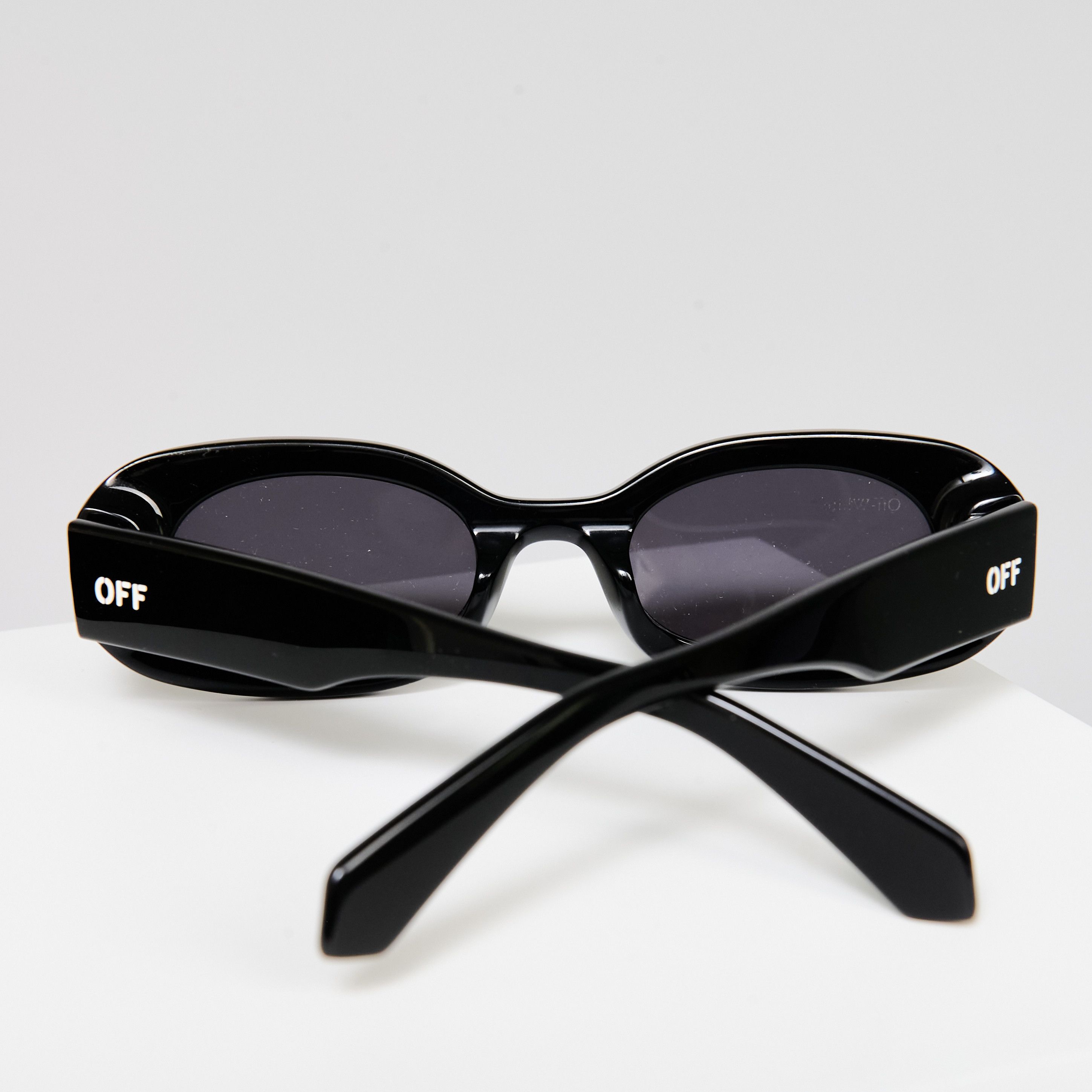 Off-White OFF WHITE AMALFI BLACK SUNGLASSES Size ONE SIZE - 9 Thumbnail