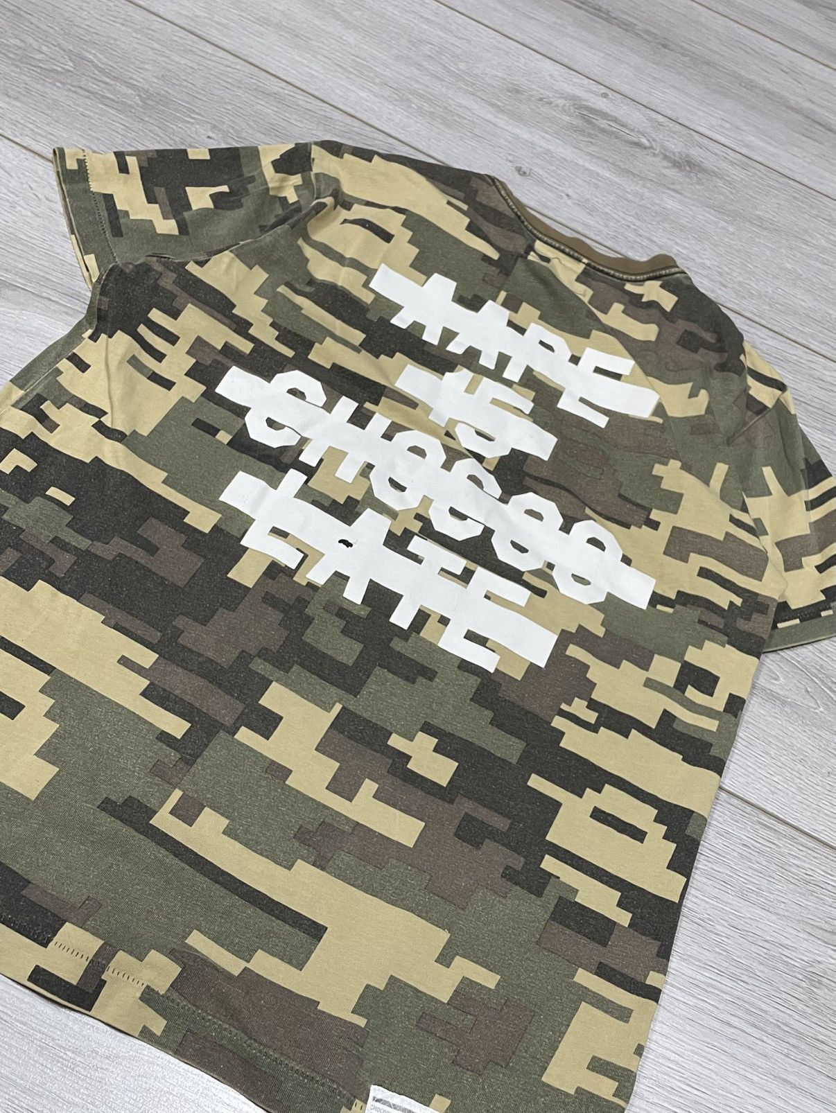 Aape BAPE aape RARE pixel camo head chocolate Tee Size US M / EU 48-50 / 2 - 7 Thumbnail