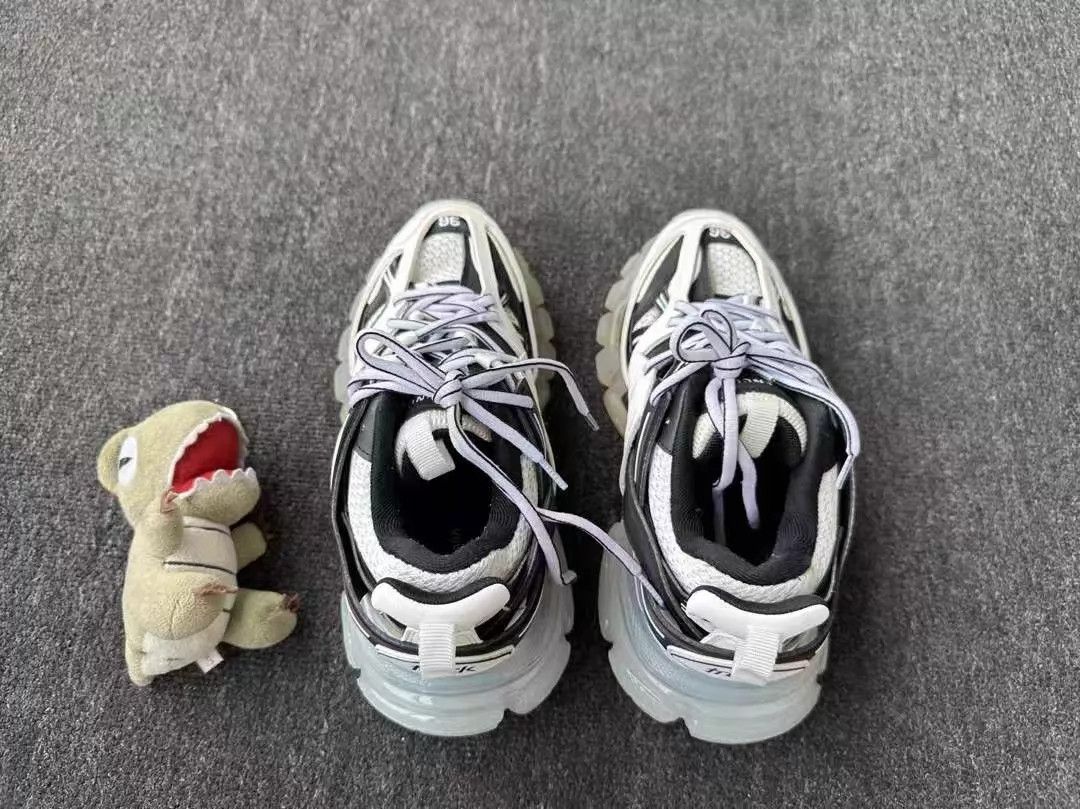 Balenciaga Balenciaga Track 36 Black White Panda Size US 5.5 / IT 35.5 - 6 Thumbnail