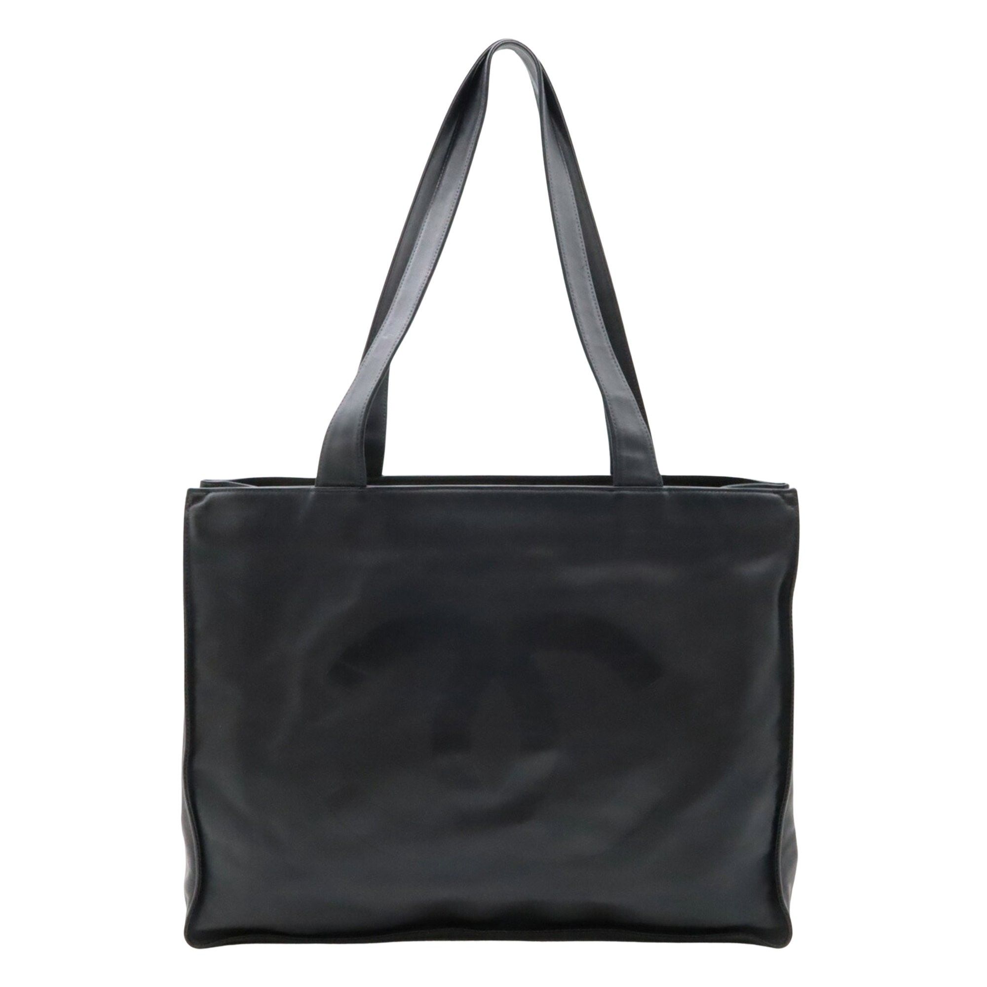 Chanel Chanel Logo CC tote Size ONE SIZE - 1 Thumbnail
