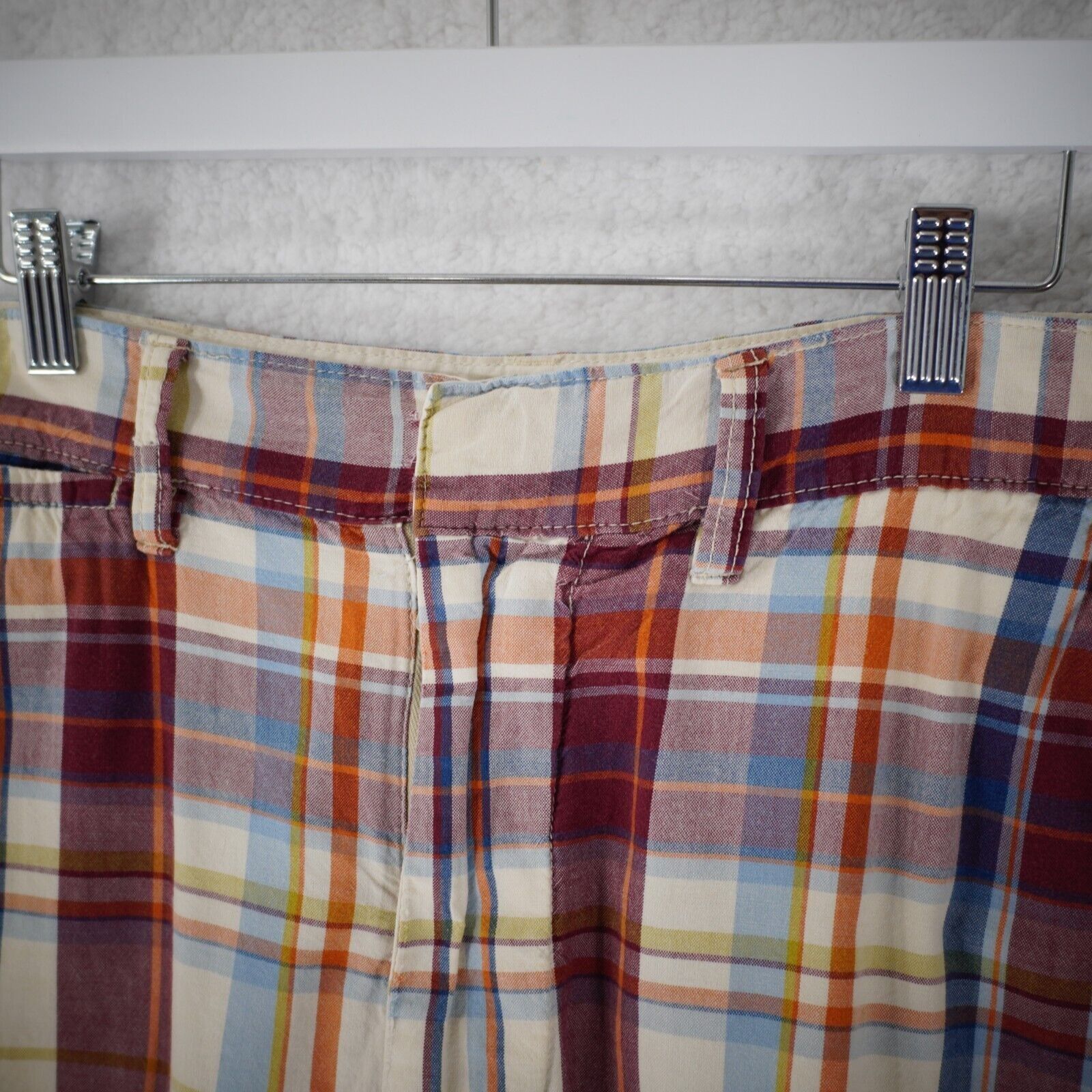 Abercrombie & Fitch Abercrombie Plaid Cream Red Multi-Colored High Rise Shorts 3 Size US 34 / EU 50 - 3 Thumbnail