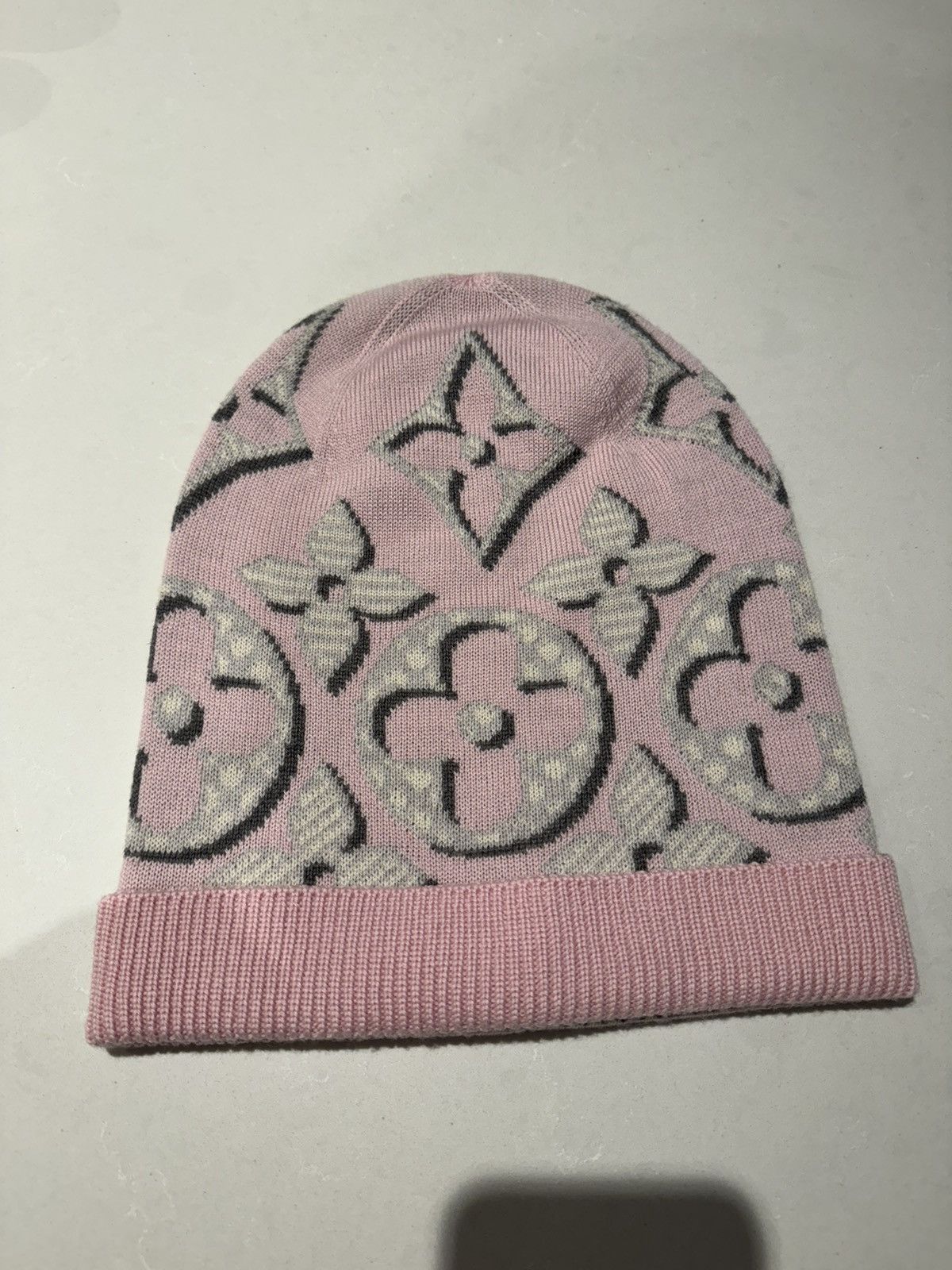 Louis Vuitton Louis Vuitton giant pop pink and grey monogram 