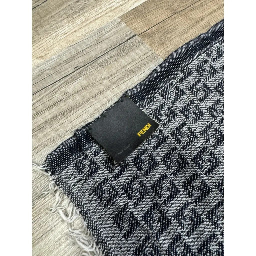 Fendi Fendi monogram scarf Measurements: 190x70cm Size ONE SIZE - 6 Thumbnail