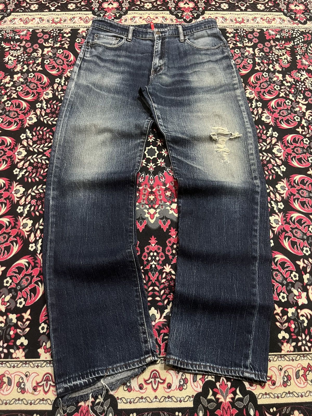Jun Takahashi ⚡️Vintage⚡️Uniqlo UJ Dark Blue Washed Distressed Frayed Jeans Size US 33 - 1 Thumbnail