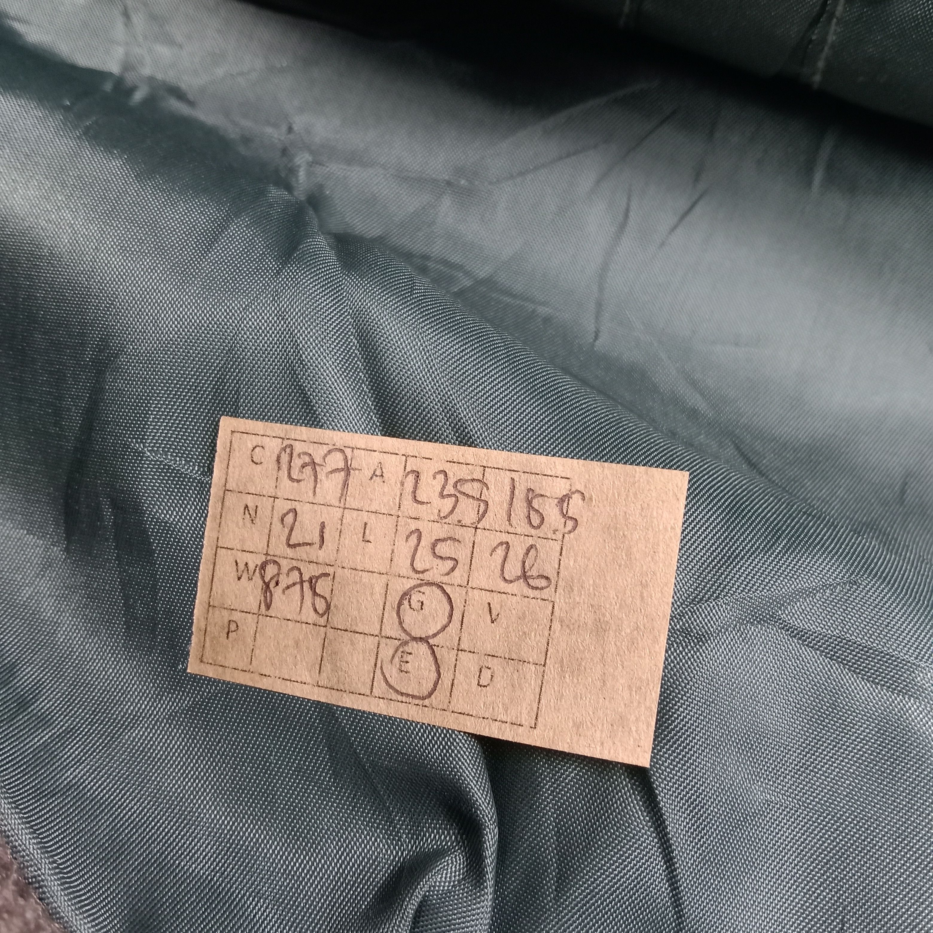 Vintage US Air Force Classic MA-1 Flight Bombers Jacket C277N21 Size US L / EU 52-54 / 3 - 8 Thumbnail