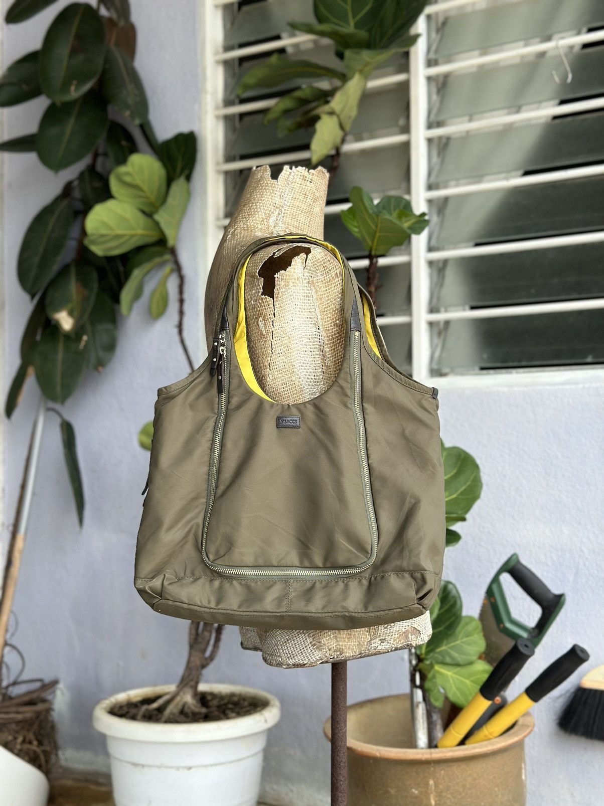 Avant Garde x Bag Very Yohji Yamamoto Ysaccs Shoulder Bag in Green, Women's
