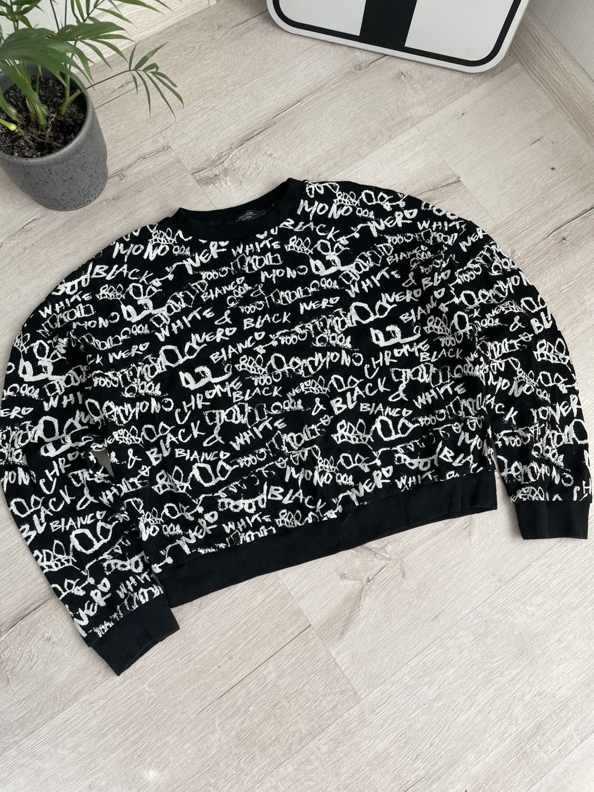 Max Mara × Weekend Max Mara Rare Over Print Weekend Max Mara Crop Top Sweatshirt Size S / US 4 / IT 40 - 4 Thumbnail
