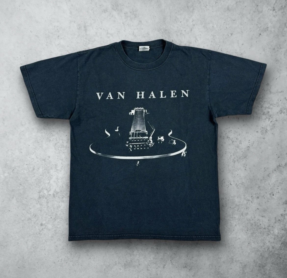 Band Tees × Vintage Vintage Van Halen Smoking Guitar Tee Size US XL / EU 56 / 4 - 1 Thumbnail