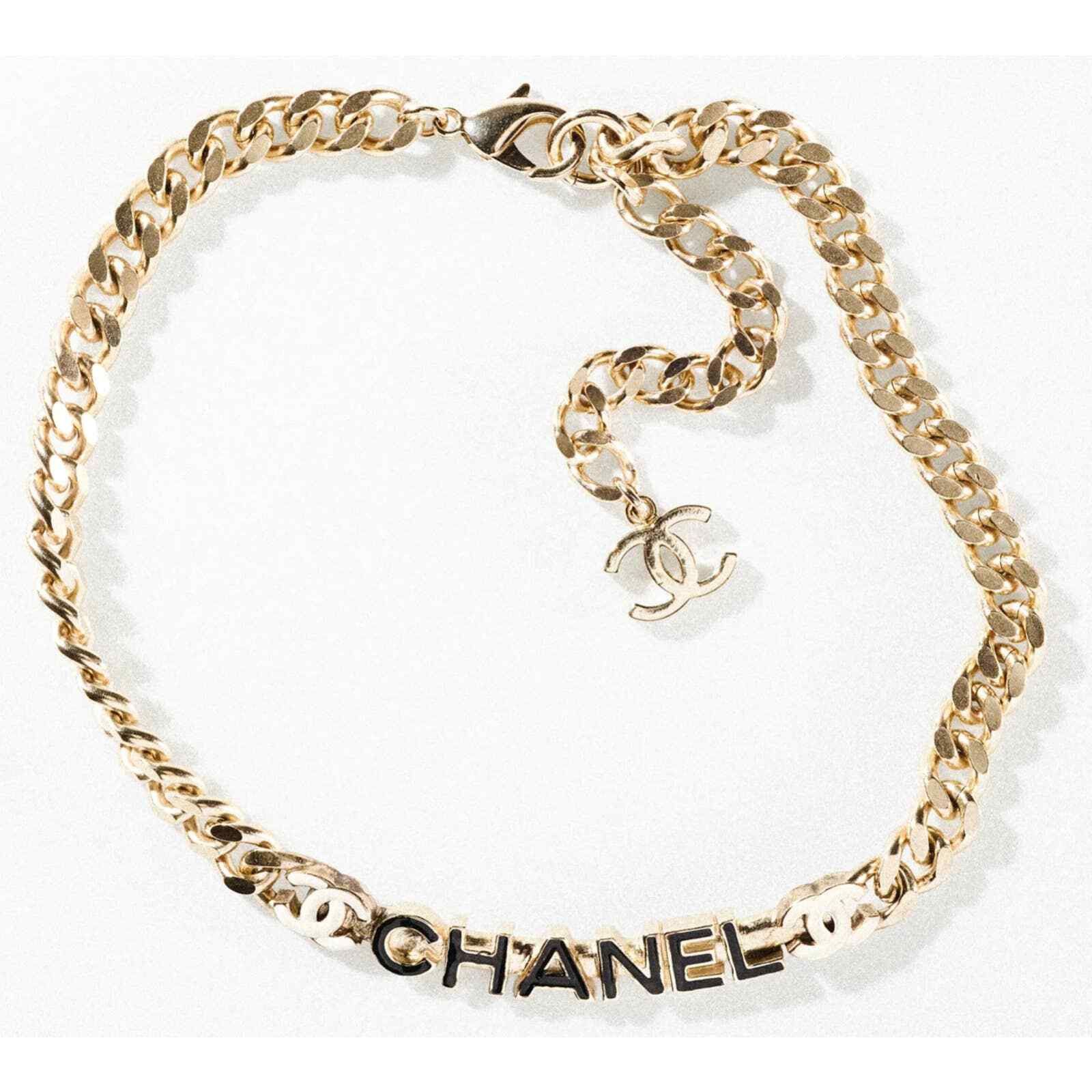Chanel Chanel 22S Gold Name Plate CC Logo Short Choker Necklace Size ONE SIZE - 1 Thumbnail