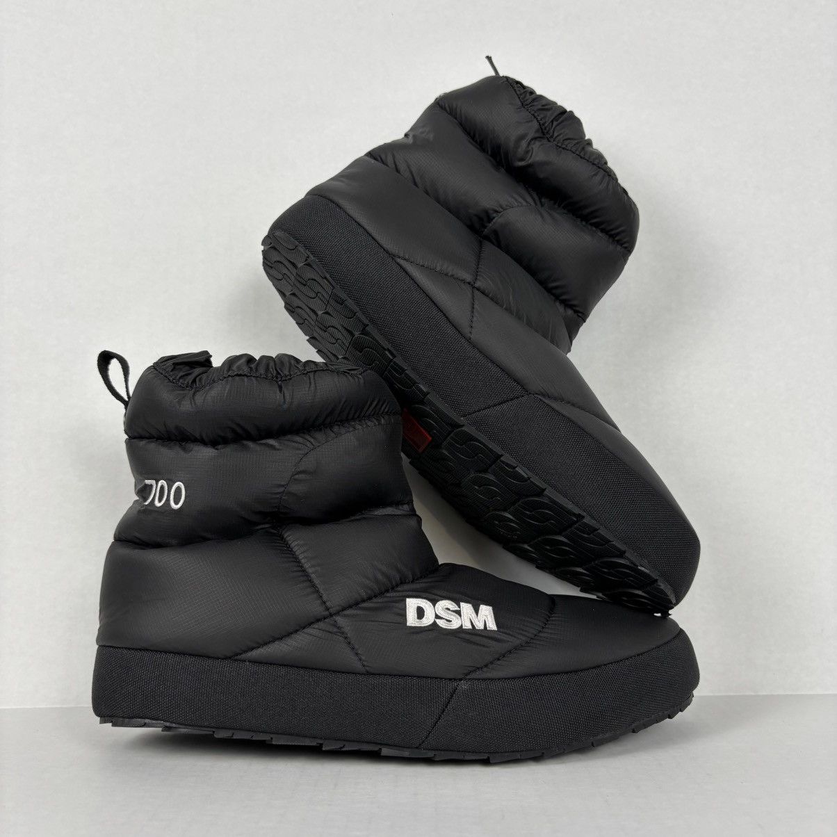 Dover Street Market × The North Face DSM 20th Anniversary x The North Face Nuptse 700 Bootie Size US 10 / EU 43 - 2 Thumbnail