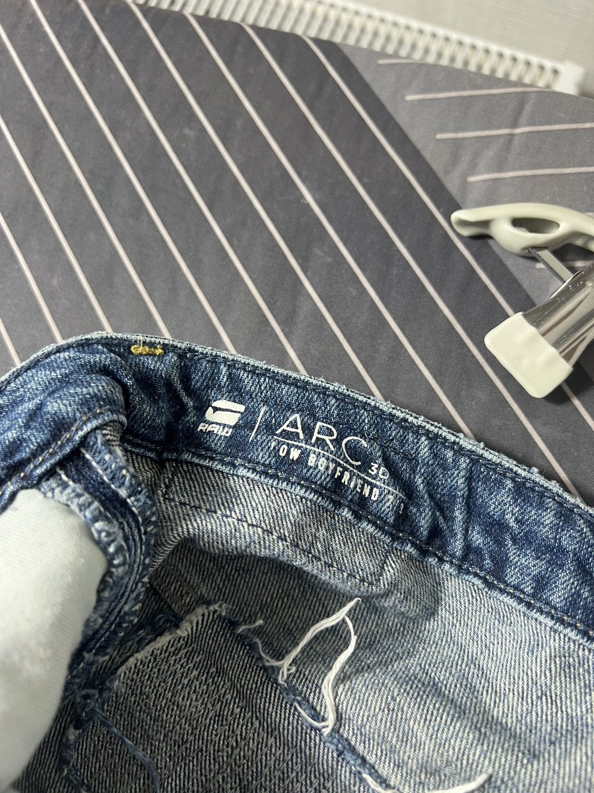 G-Star 👖 G-Star RAW ARC 3D Boyfriend Jeans Women Vintage Distressed Size 28" / US 6 / IT 42 - 17 Thumbnail