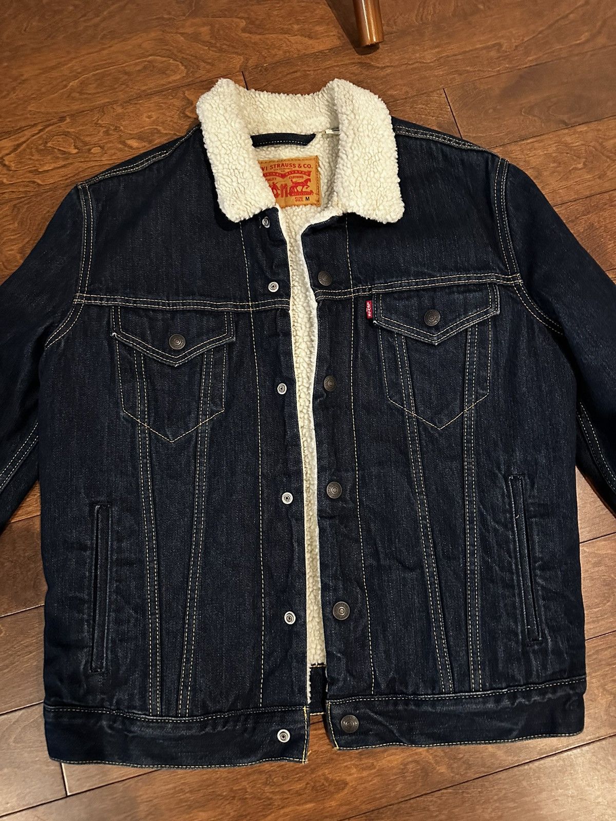 Levi's Levi's Denim Red Tab Sherpa Wool Lined Trucker Jacket Men Size US M / EU 48-50 / 2 - 3 Thumbnail
