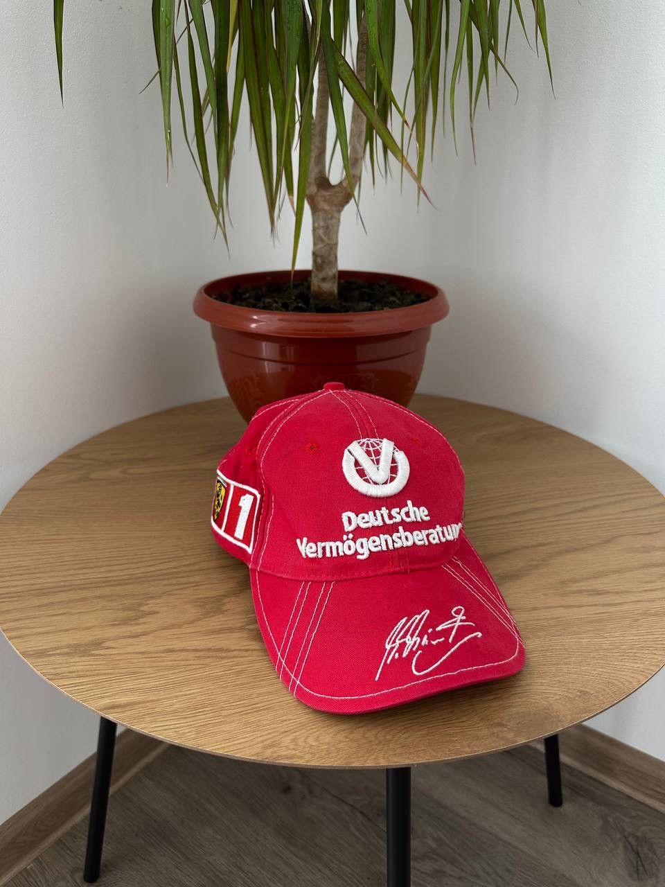 Ferrari Michael Schumacher Cap Deutsche Vermogensberatung Ferrari Size ONE SIZE - 1 Thumbnail