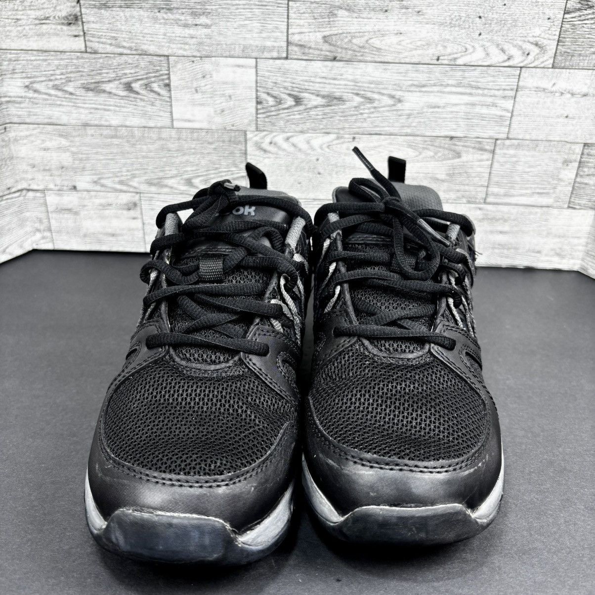 Reebok REEBOK MEN'S ATHLETIC SHOE BLACK WITH GREY TRIM RB4015 Size US 7 / EU 40 - 2 Thumbnail