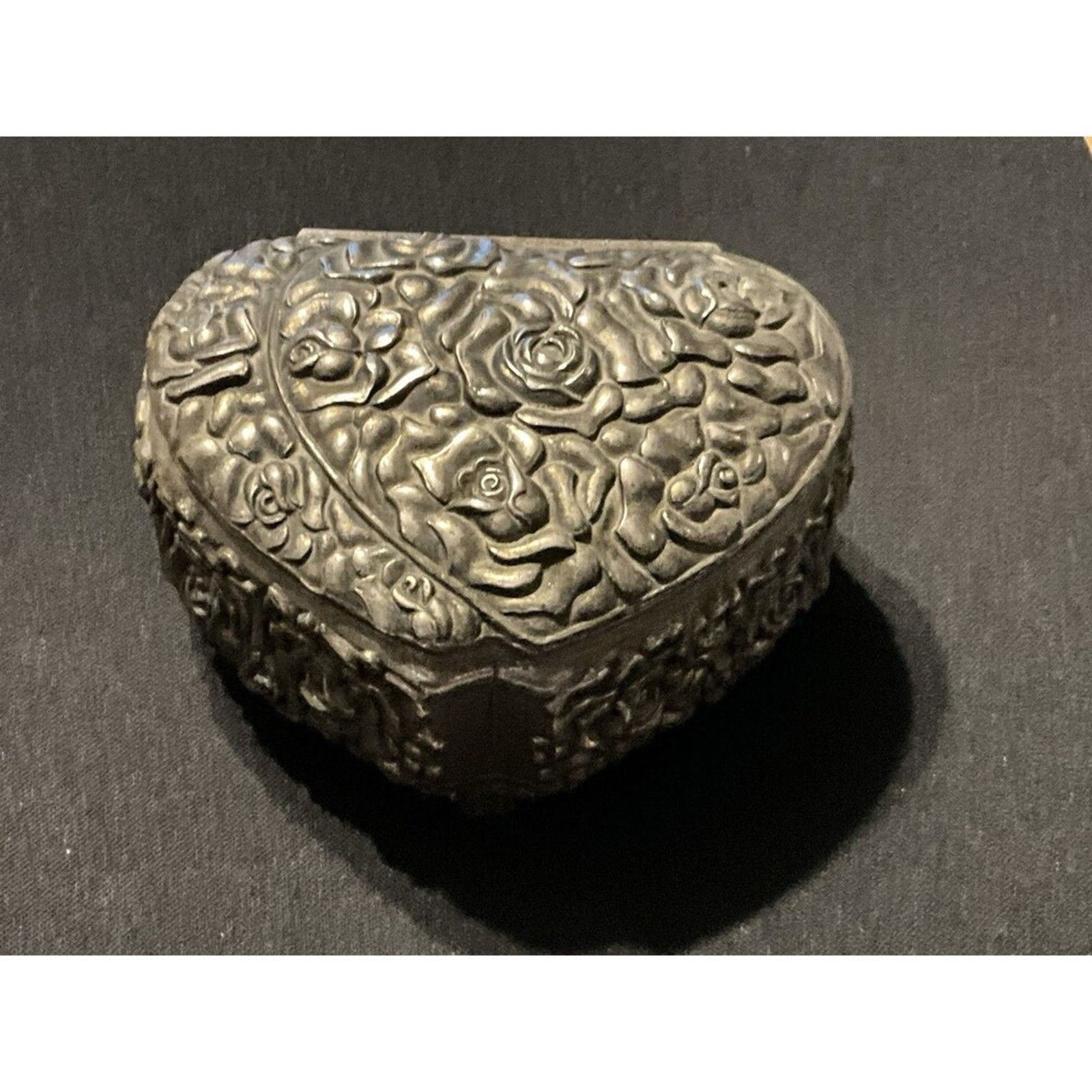 Other Vintage Heart Shaped W/ Roses Jewlery Box Red Velvet Size ONE SIZE - 7 Thumbnail