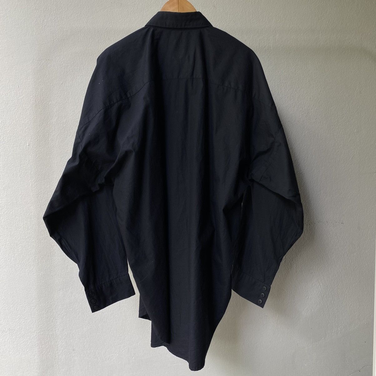 Norma Kamali Norma Kamali Long Sleeve Black Collar Shirt Size XL / US 12-14 / IT 48-50 - 15 Thumbnail