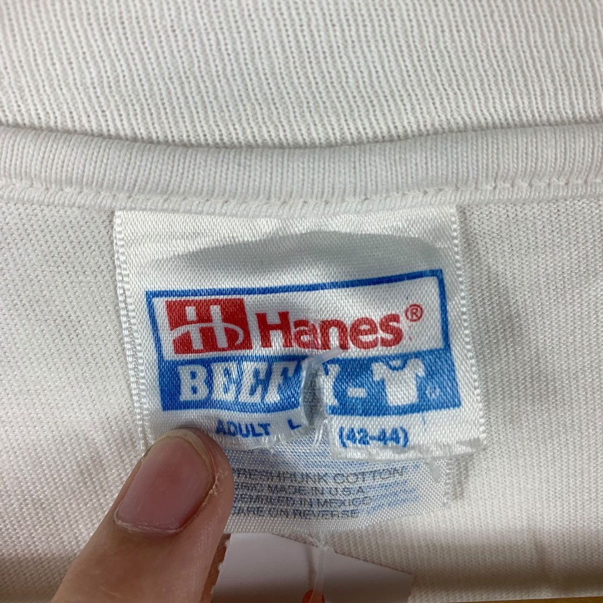 Hanes × Vintage Vintage UNIVERSITY OF HAWAII Rainbow printed tee Size US L / EU 52-54 / 3 - 4 Thumbnail