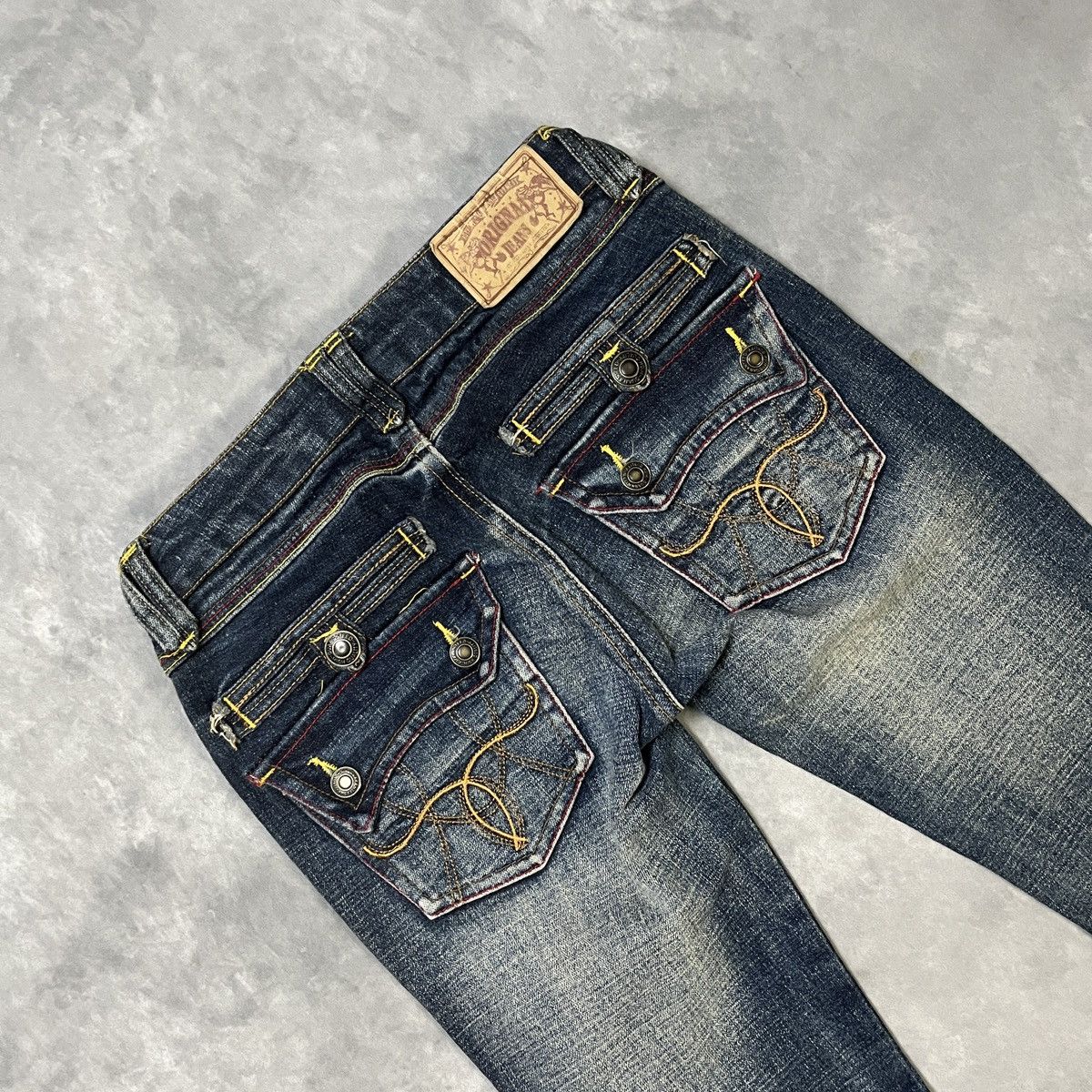 Japanese Brand 2000s Jeans Embroidered Back Pocket Flare Y2K Archive Wash Size US 27 - 7 Thumbnail