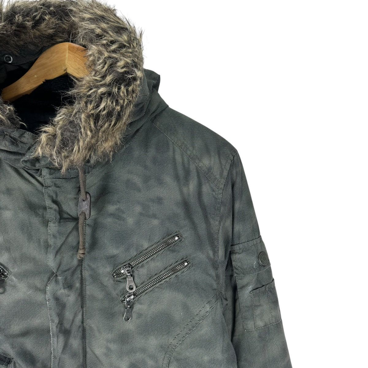 In The Attic ❄️IN THE ATTIC FUR HOODIE CAMO ZIPPER JACKET Size US L / EU 52-54 / 3 - 5 Thumbnail