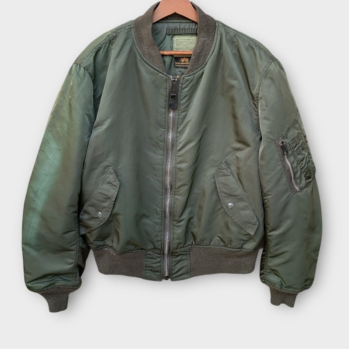 ALPHA INDUSTRIES 80-90'svintage USAF ma1 アルファ ALPHA MIL-J-82790J