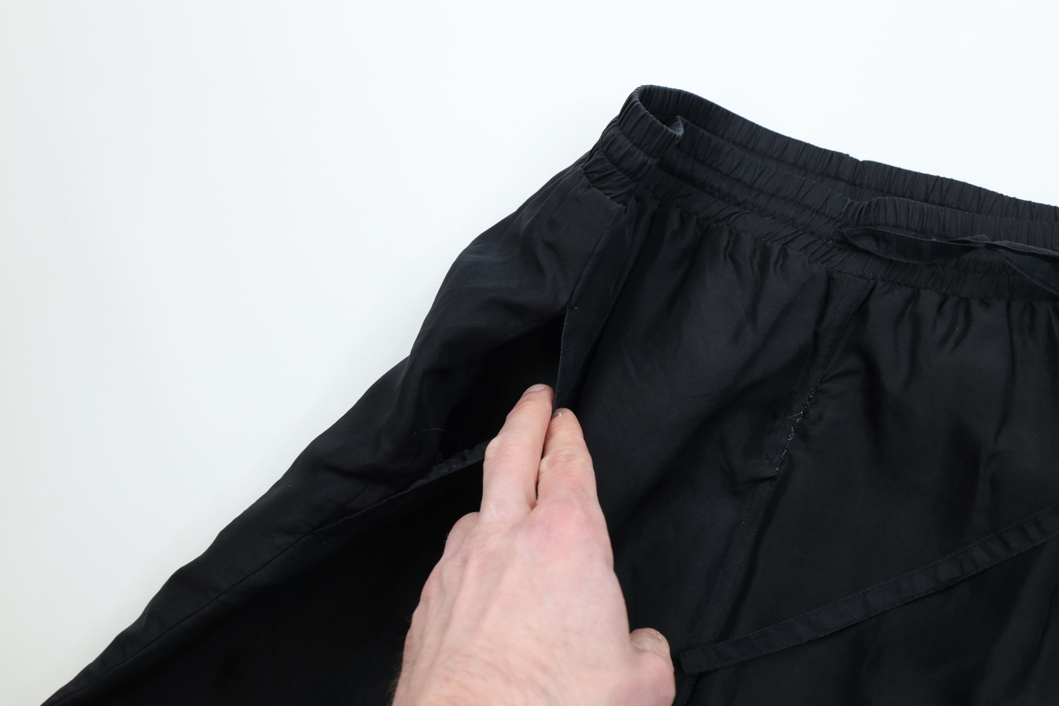 Vintage Vintage 90s Streetwear Blank Silk Wide Leg Pants Black Size 28" / US 6 / IT 42 - 8 Thumbnail