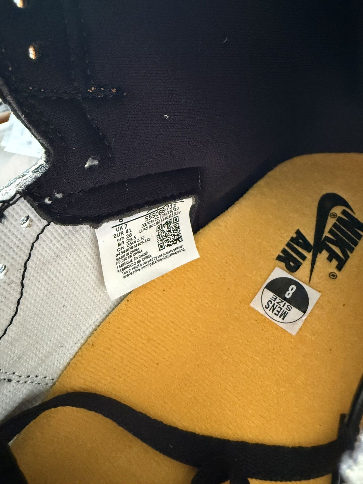 Nike Jordan 1 Yellow Toe Size US 8 / EU 41 - 9 Thumbnail