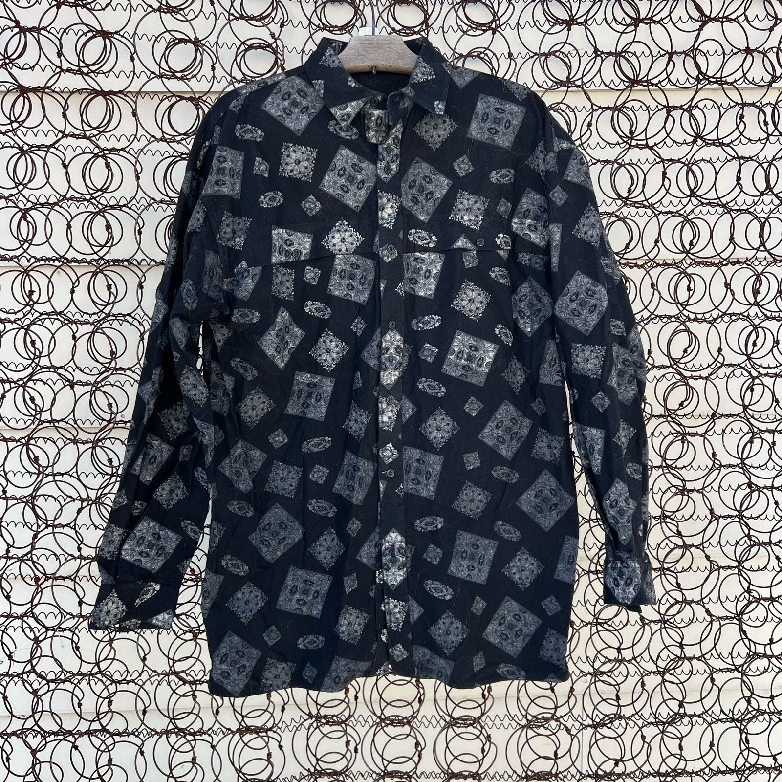 90s Rockies black silver medallion paisley western shirt