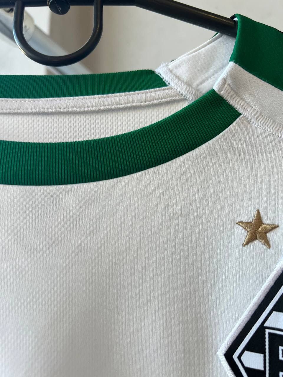 Puma 2018/19 BORUSSIA MONCHENGLADBACH HOME SOCCER FOOTBALL JERSEY Size US S / EU 44-46 / 1 - 5 Thumbnail