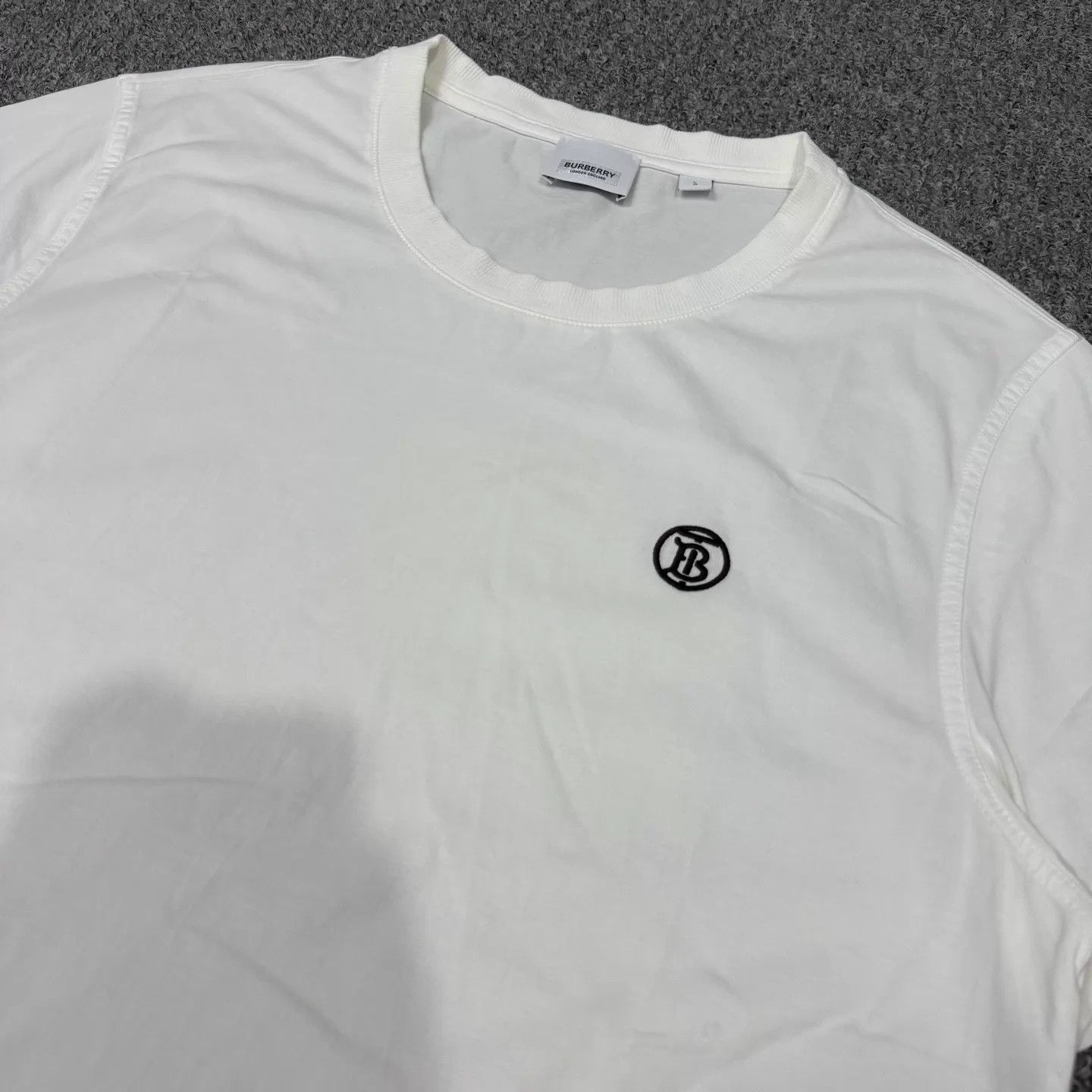Burberry Burberry White Embroidered TB Logo SS Tee L 99 New Size L / US 10 / IT 46 - 3 Thumbnail