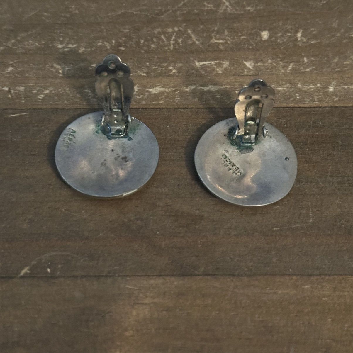 Vintage Vintage Alpaca Mexico silver MOP flower clip on earrings Size ONE SIZE - 4 Thumbnail