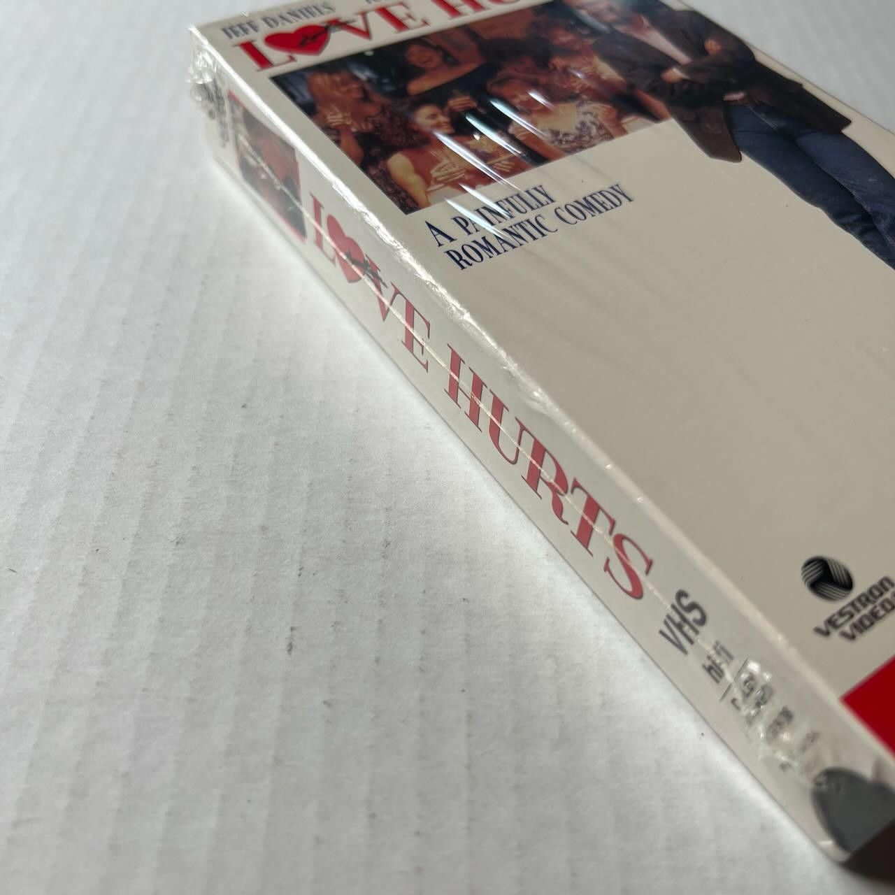 Designer Love Hurts VHS SCREENER / DEMO Jeff Daniels SEALED RARE Size ONE SIZE - 3 Thumbnail