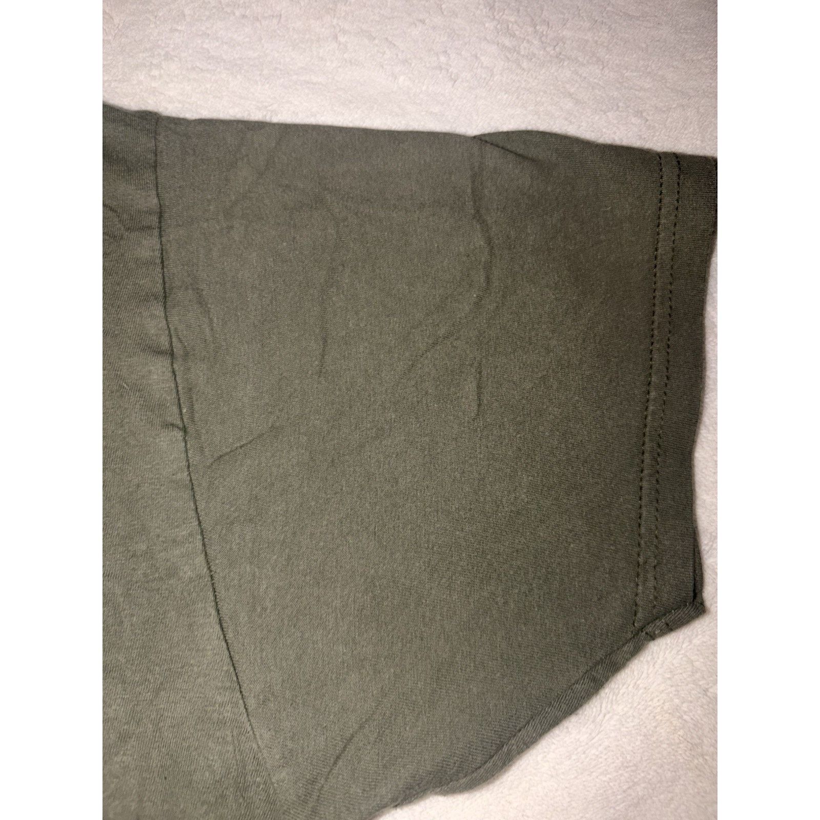 Levi's Levi’s MENS Graphic T-Shirt - MEDIUM OLIVE GREEN 100% COTTON Size US M / EU 48-50 / 2 - 3 Thumbnail