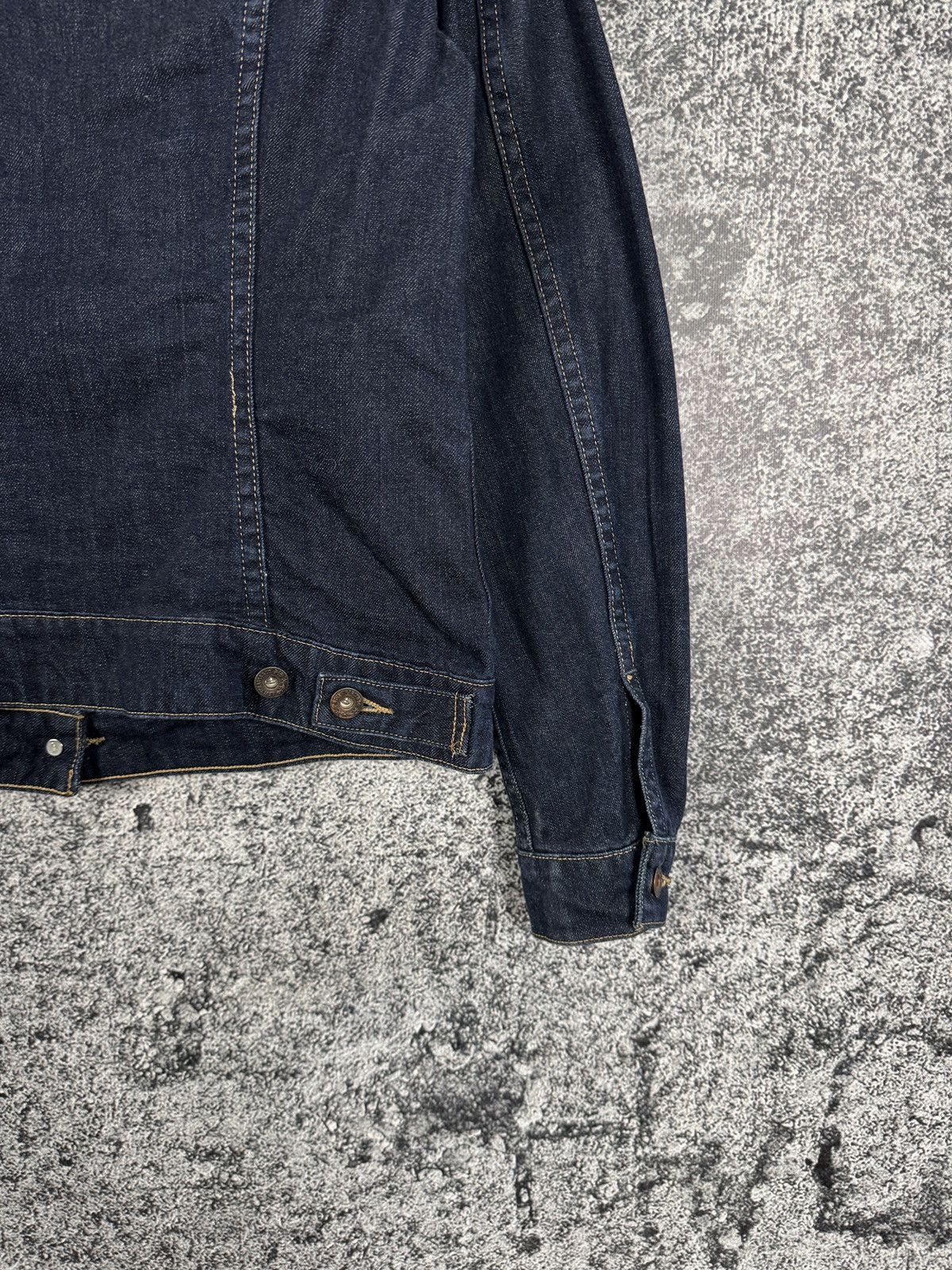 Levi's Levis Vintage Denim Trucker Jacket Classic Navy Blue Sz L Size L / US 10 / IT 46 - 15 Thumbnail