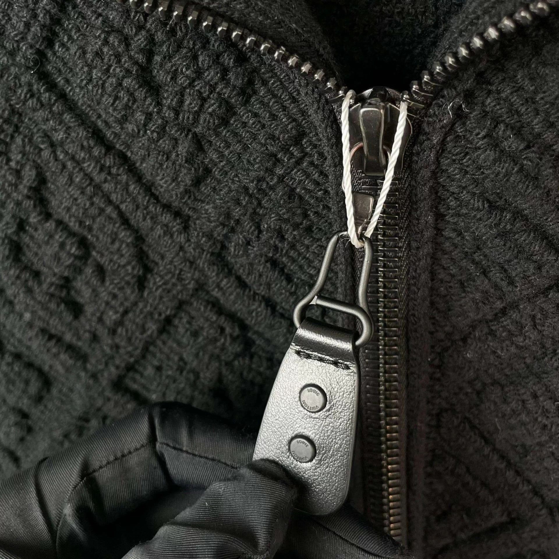 Louis Vuitton Louis Vuitton knit zip jacket S black Size S / US 4 / IT 40 - 7 Thumbnail