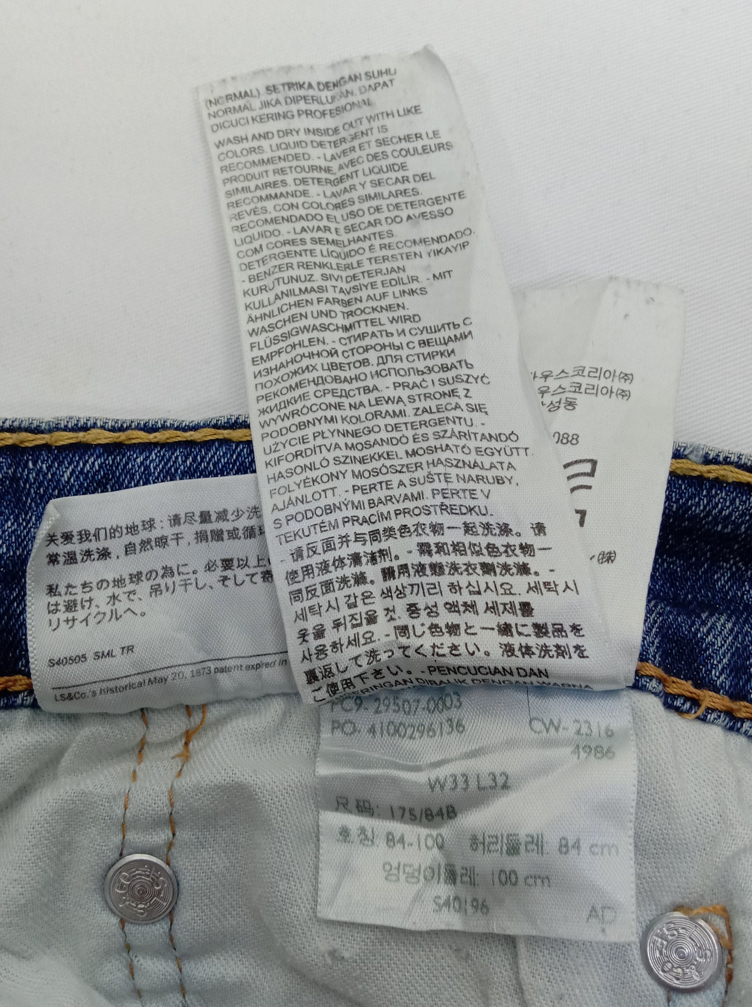 Levi's Vintage Levi's 507 Jeans Faded Blue Distressed Denim Size US 33 - 12 Thumbnail