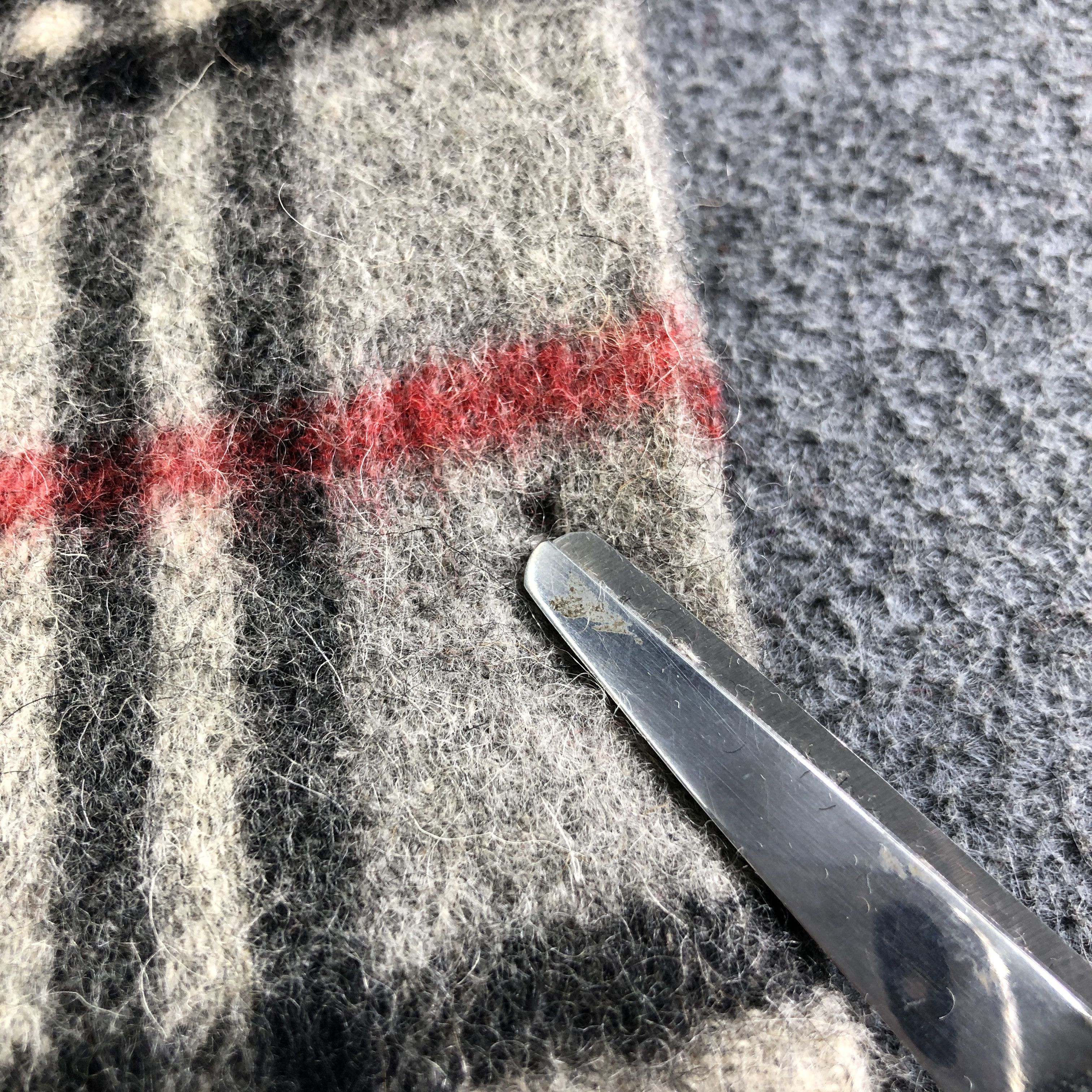 Burberry Burberrys Nova Check Grey Wool Scarf Muffler V2700 Size ONE SIZE - 6 Thumbnail